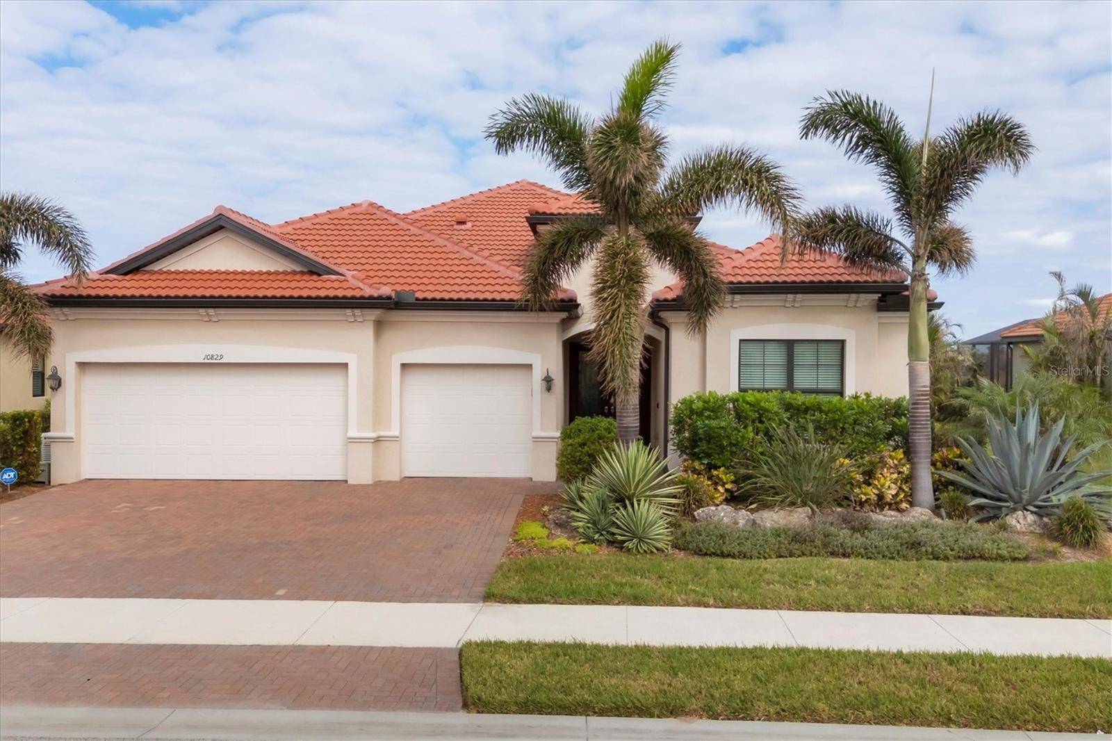 Venice, FL 34293,10829 WHISK FERN DR