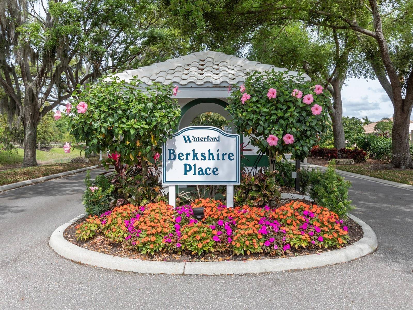 Venice, FL 34292,1206 BERKSHIRE CIR