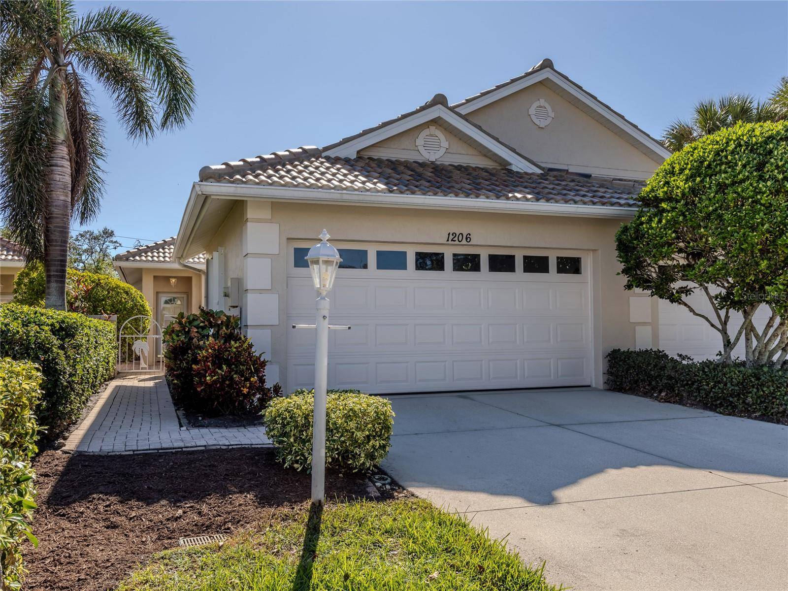 Venice, FL 34292,1206 BERKSHIRE CIR