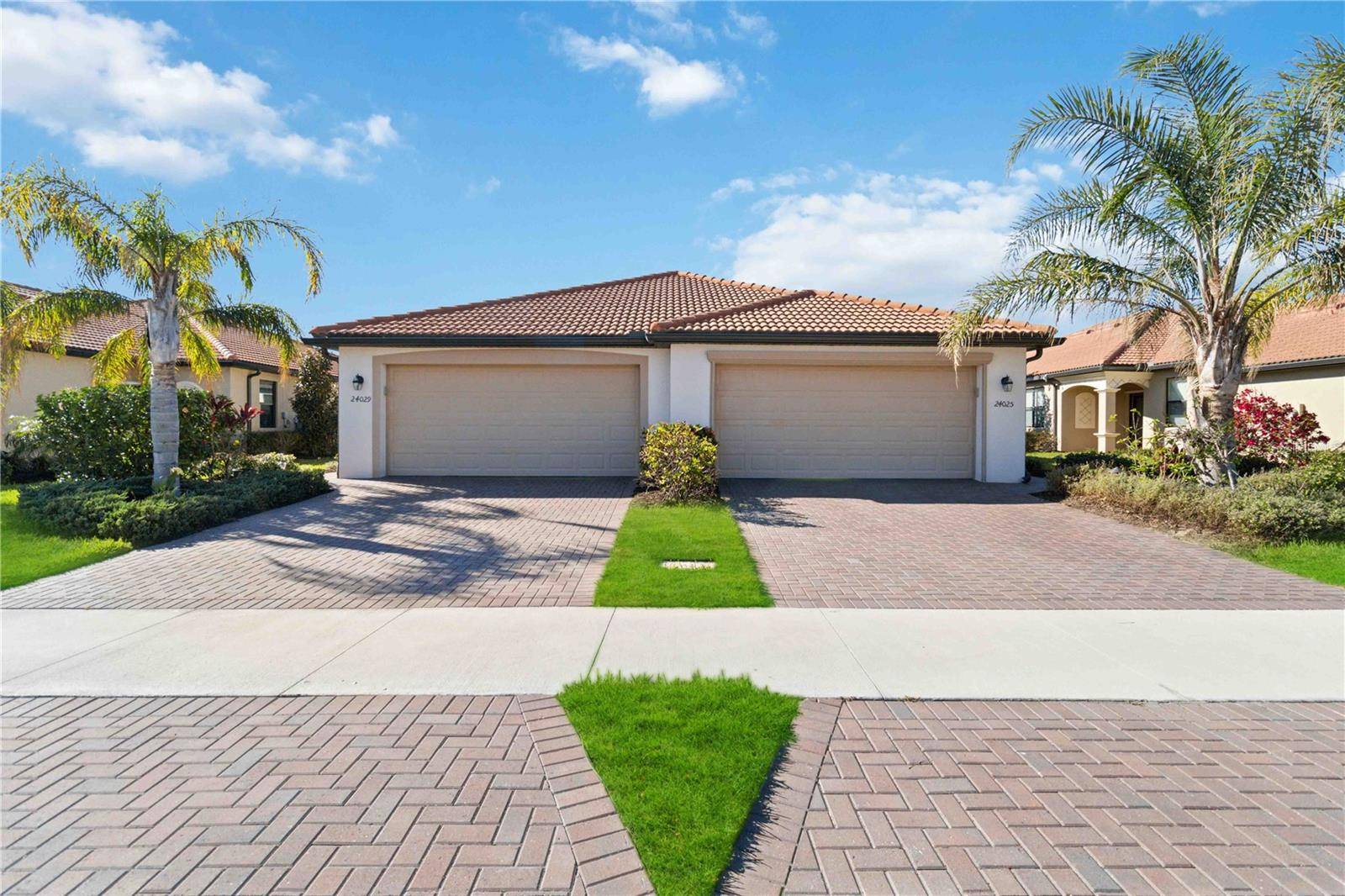 Venice, FL 34293,24029 CANTERWOOD WAY