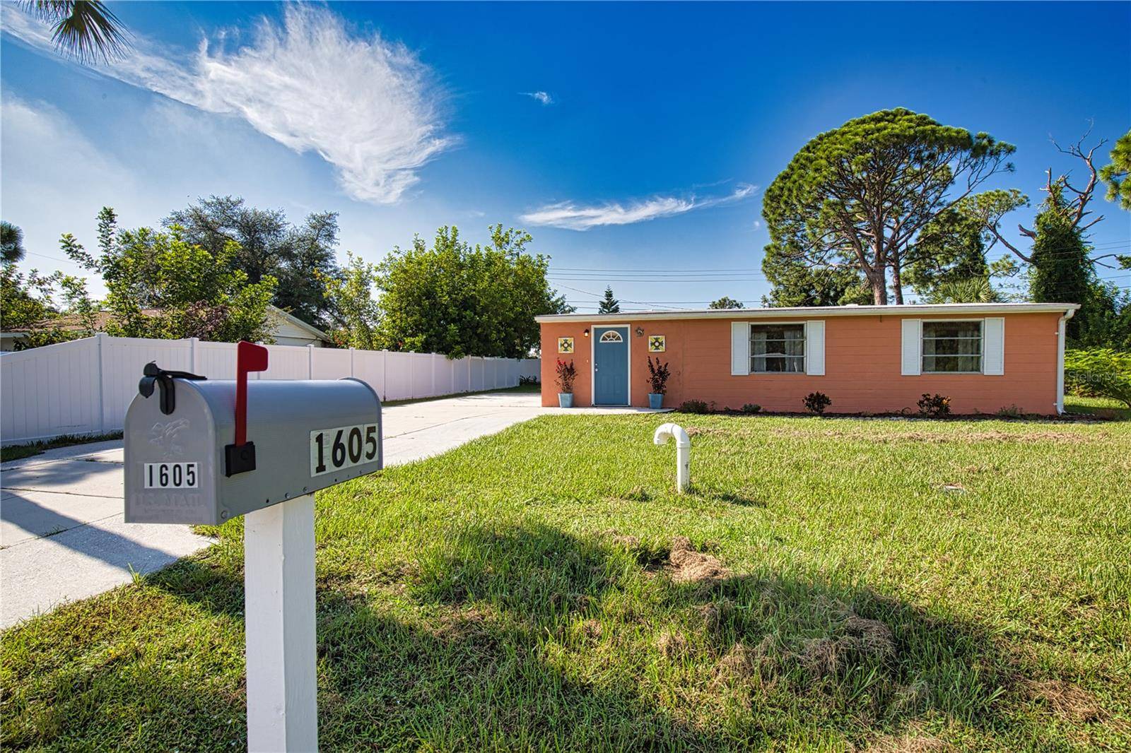 Englewood, FL 34223,1605 PHILLIP PL