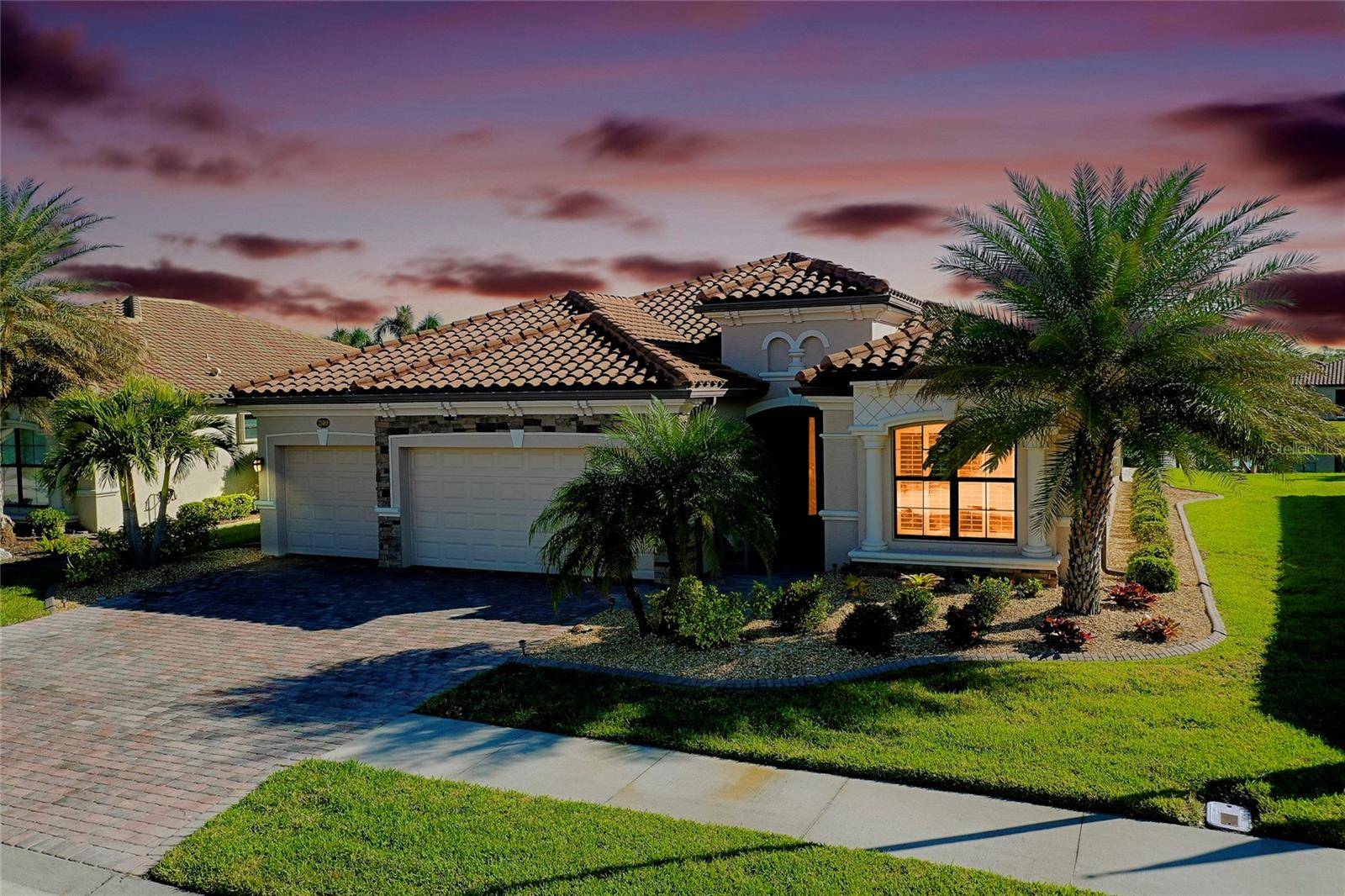 Venice, FL 34293,20460 GRANLAGO DR