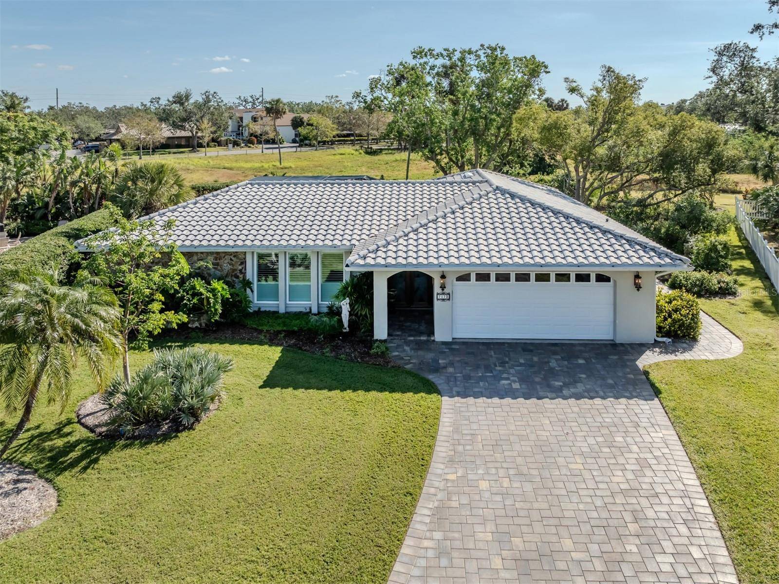 Sarasota, FL 34231,7173 ANTIGUA PL