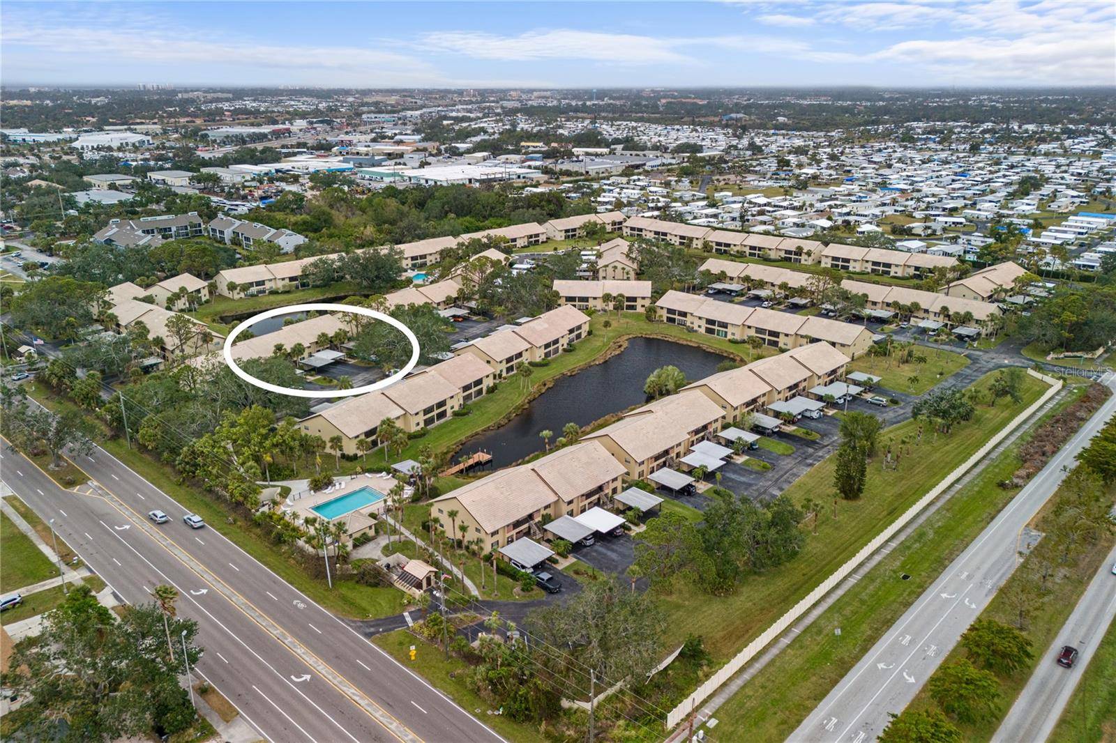 Venice, FL 34285,380 THREE LAKES LN #E