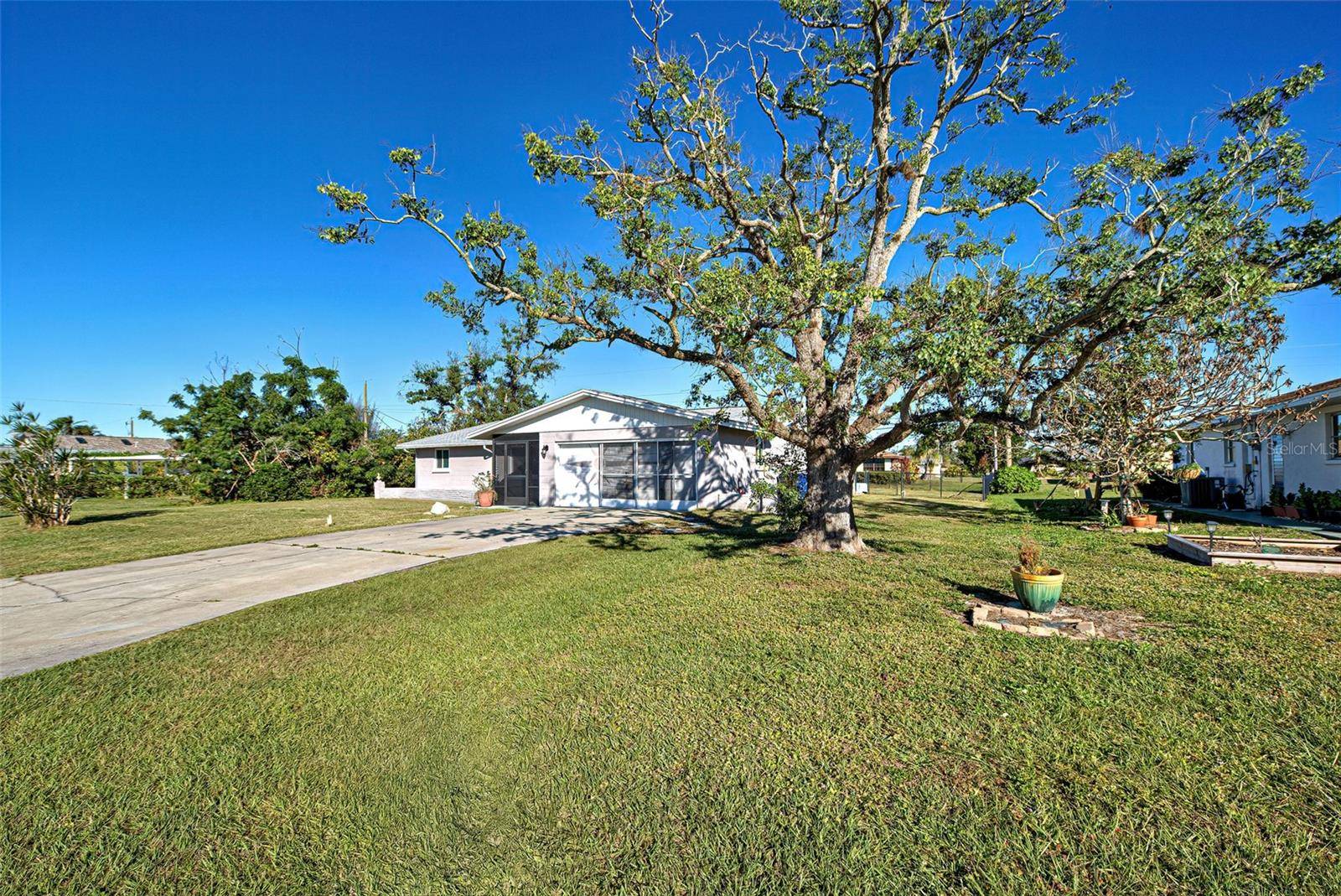 Englewood, FL 34223,1358 LEAWOOD RD