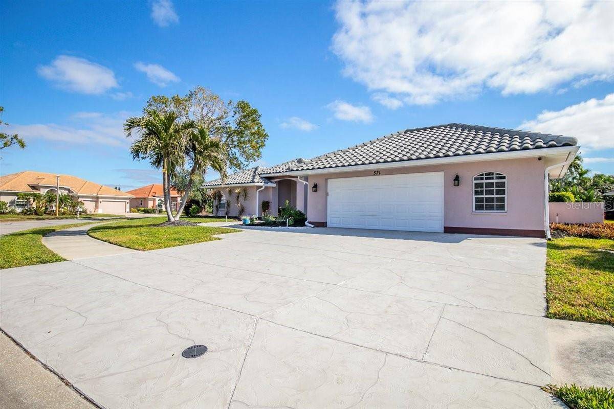 Venice, FL 34293,521 PENNYROYAL PL