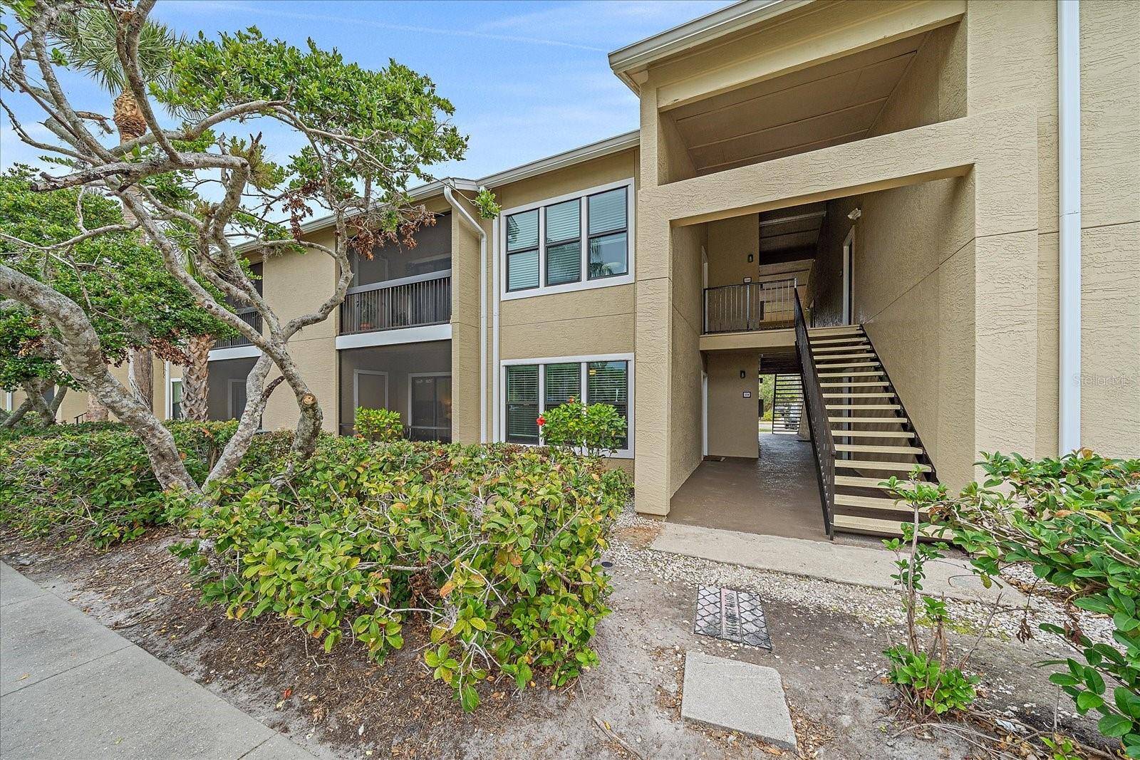 Sarasota, FL 34238,4006 CROCKERS LAKE BLVD #214