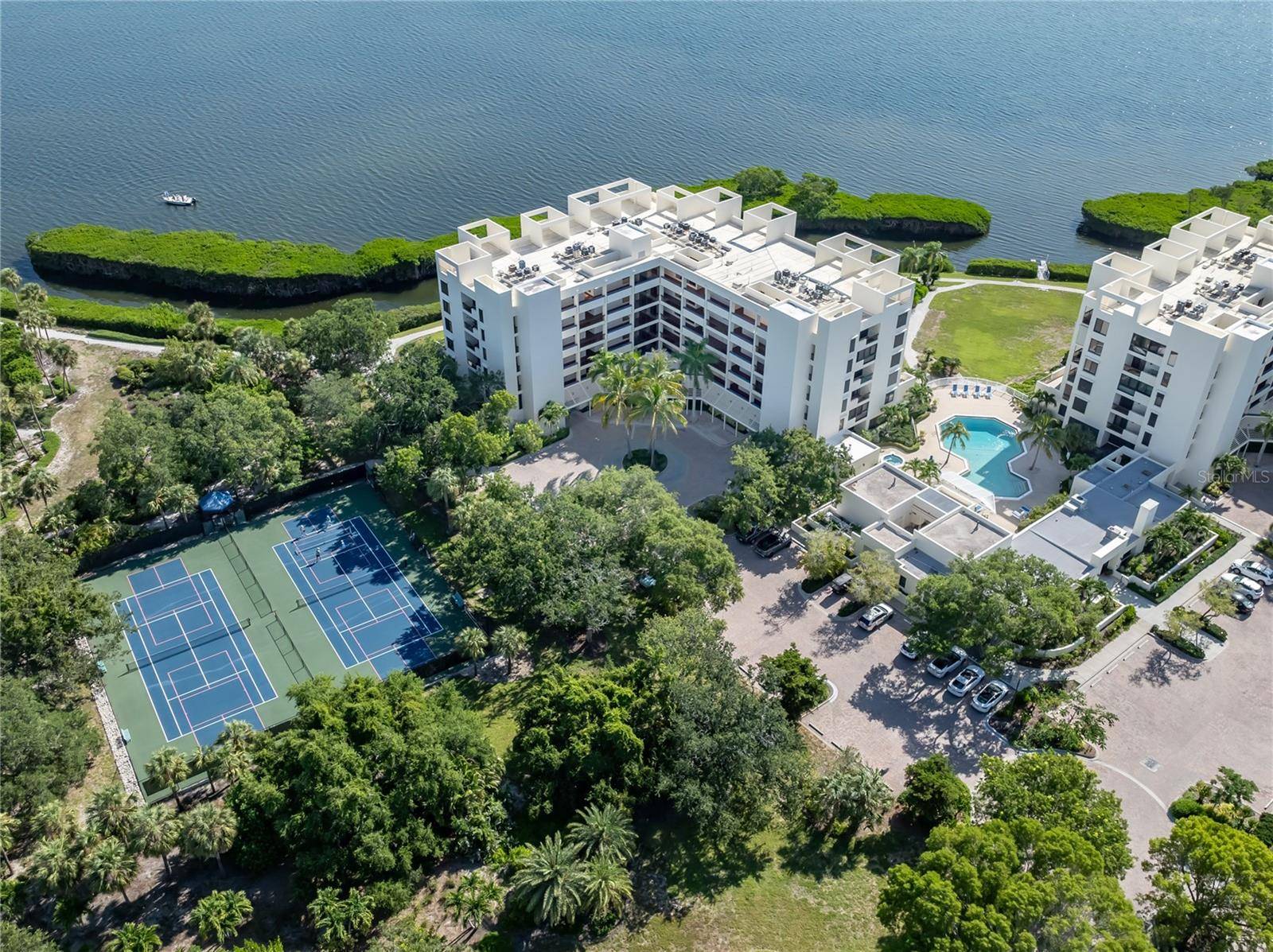 Longboat Key, FL 34228,2020 HARBOURSIDE DR #424