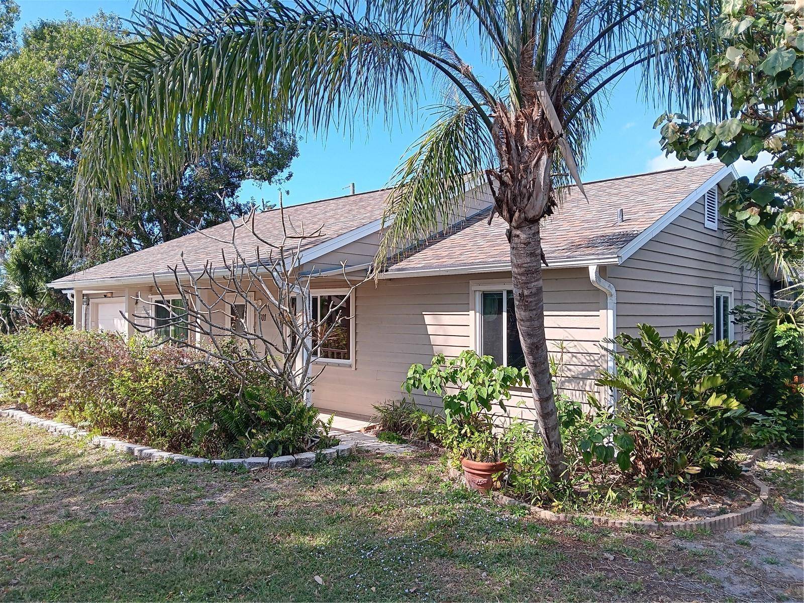 Venice, FL 34293,601 E SEMINOLE DR