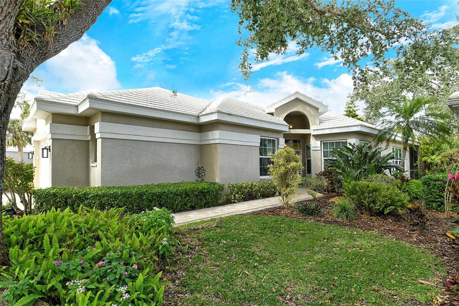 Venice, FL 34292,560 FALLBROOK DR
