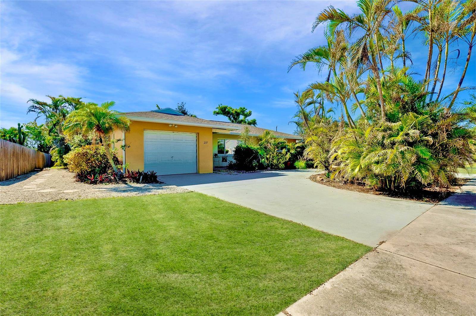 Venice, FL 34285,237 SAN MARCO DR