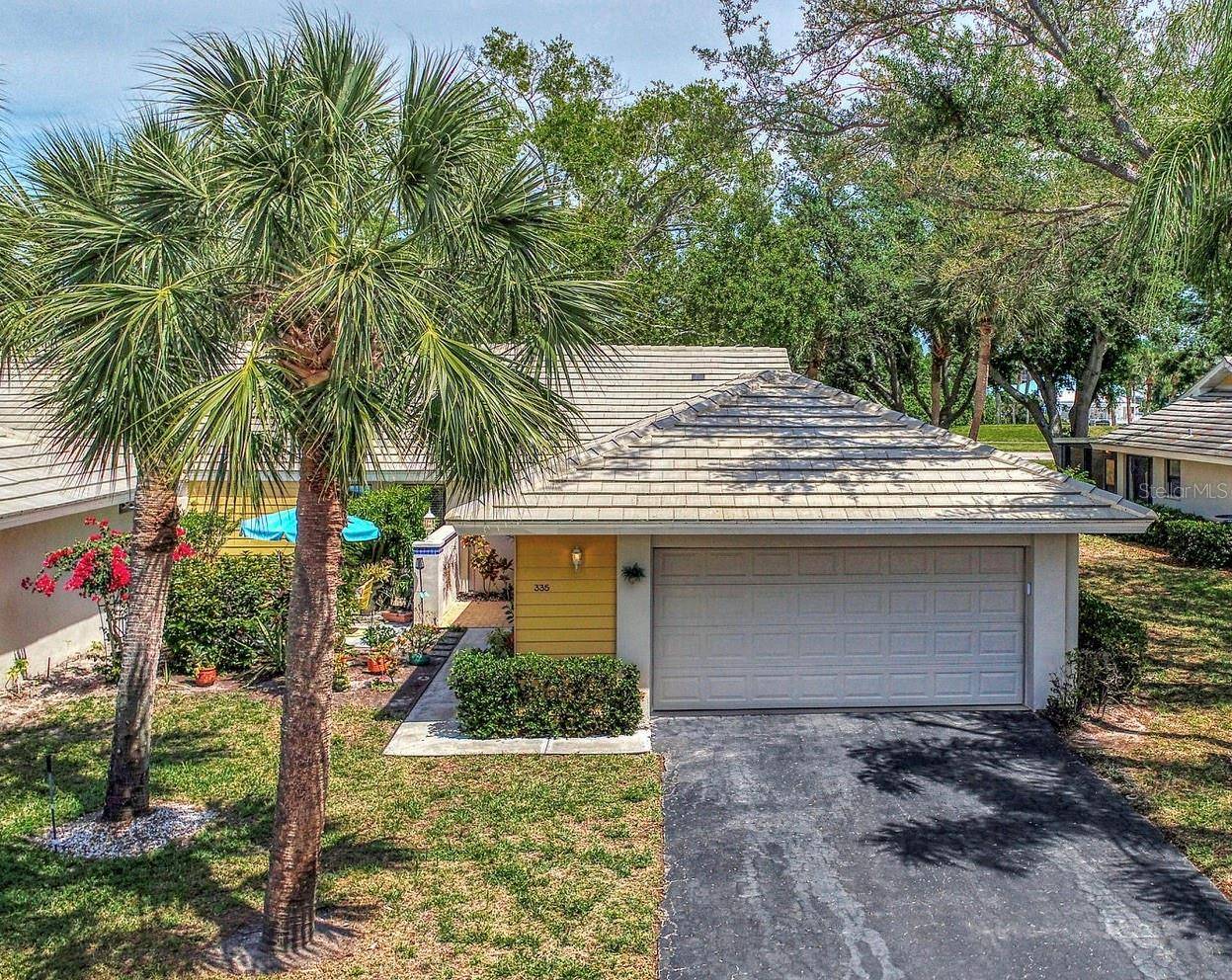 Venice, FL 34293,335 PEMBROKE LN S #229