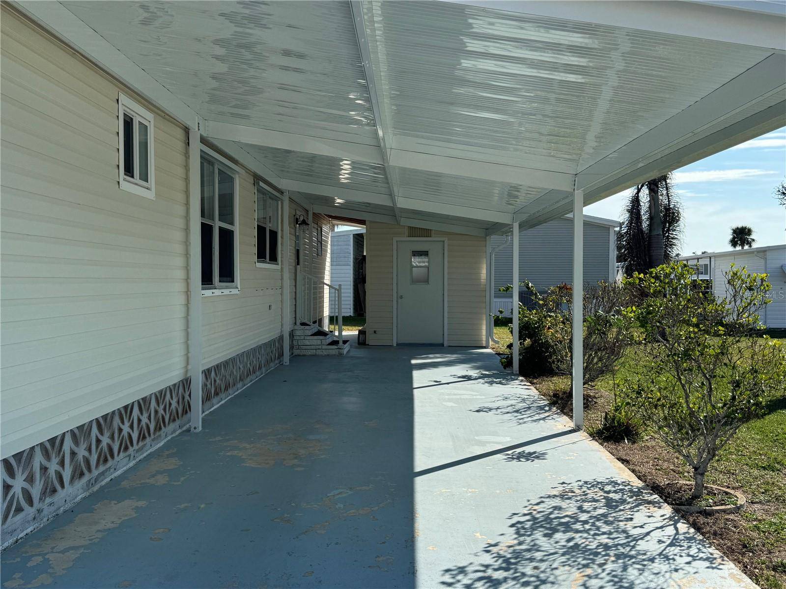 Venice, FL 34293,540 IRIS DR