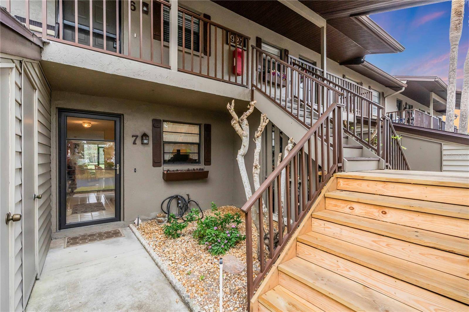 Venice, FL 34292,927 CAPRI ISLES BLVD #7