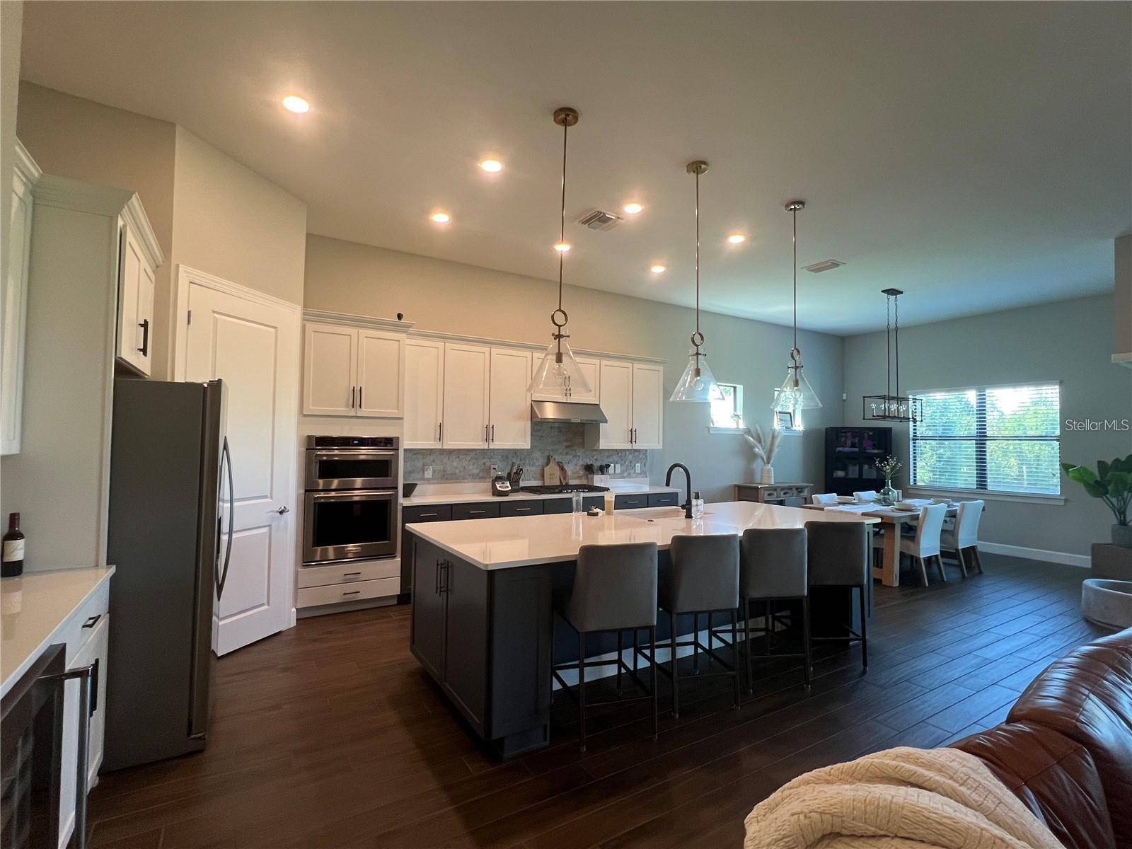 Sarasota, FL 34240,817 SEASCAPE PL