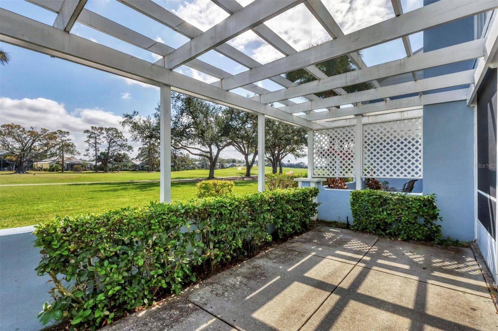 Venice, FL 34293,454 CERROMAR RD #172