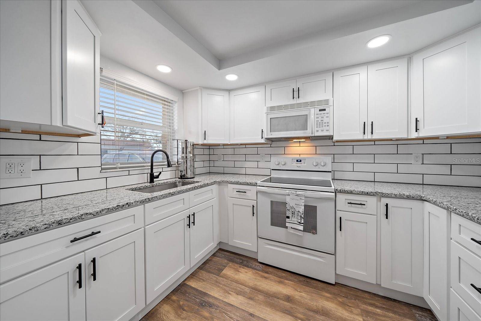 Venice, FL 34293,1703 BAL HARBOUR DR #2