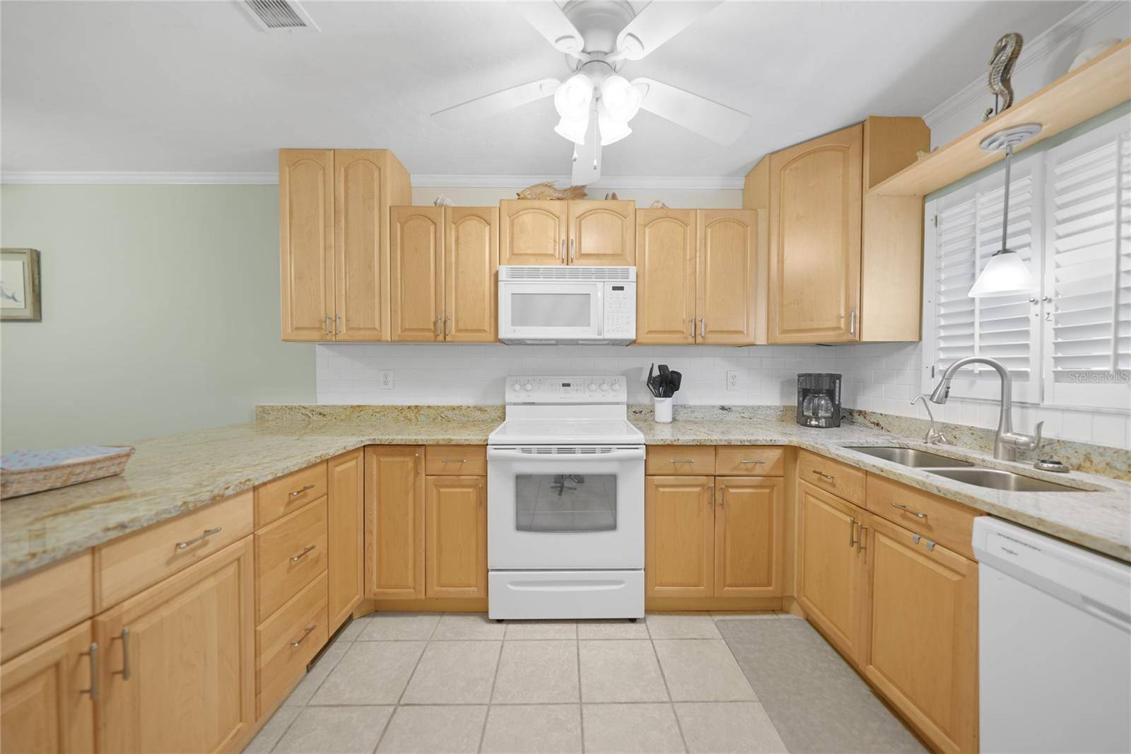 Sarasota, FL 34231,1636 STICKNEY POINT RD #36-201