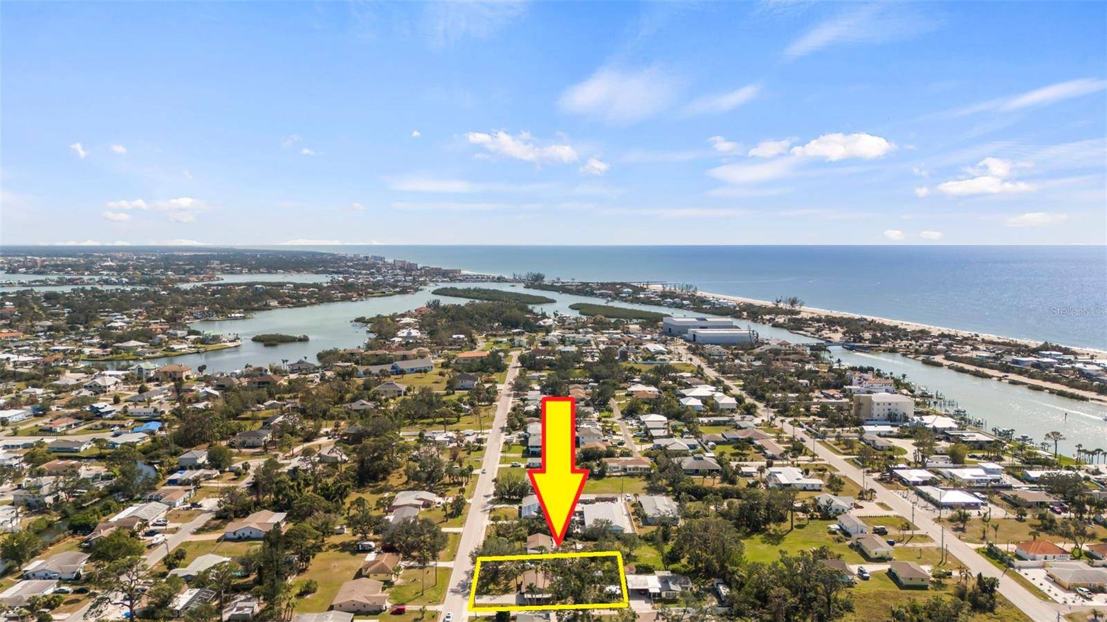 Nokomis, FL 34275,417 SHORE RD #417 & 417A