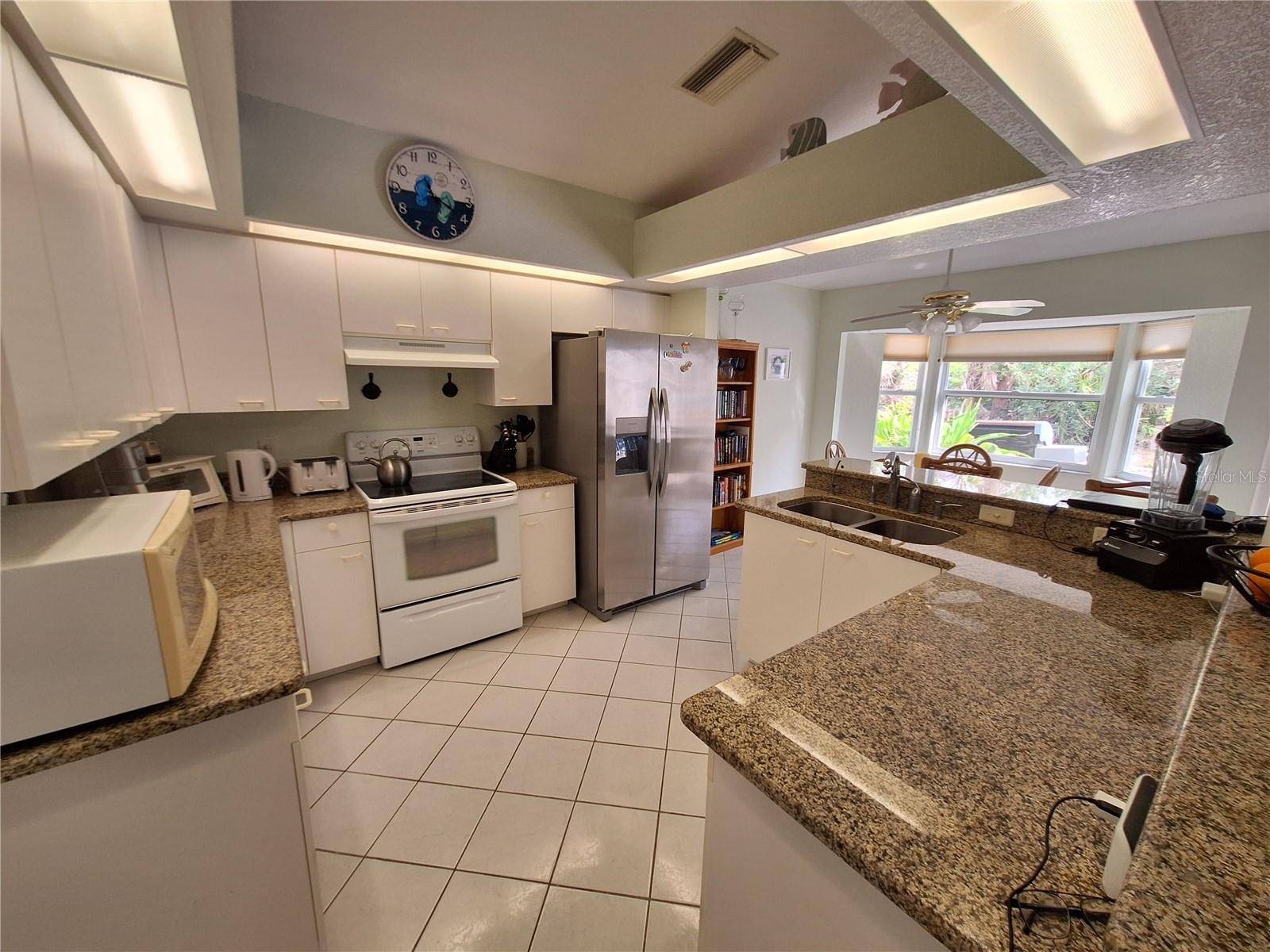 Rotonda West, FL 33947,117 SIESTA RD