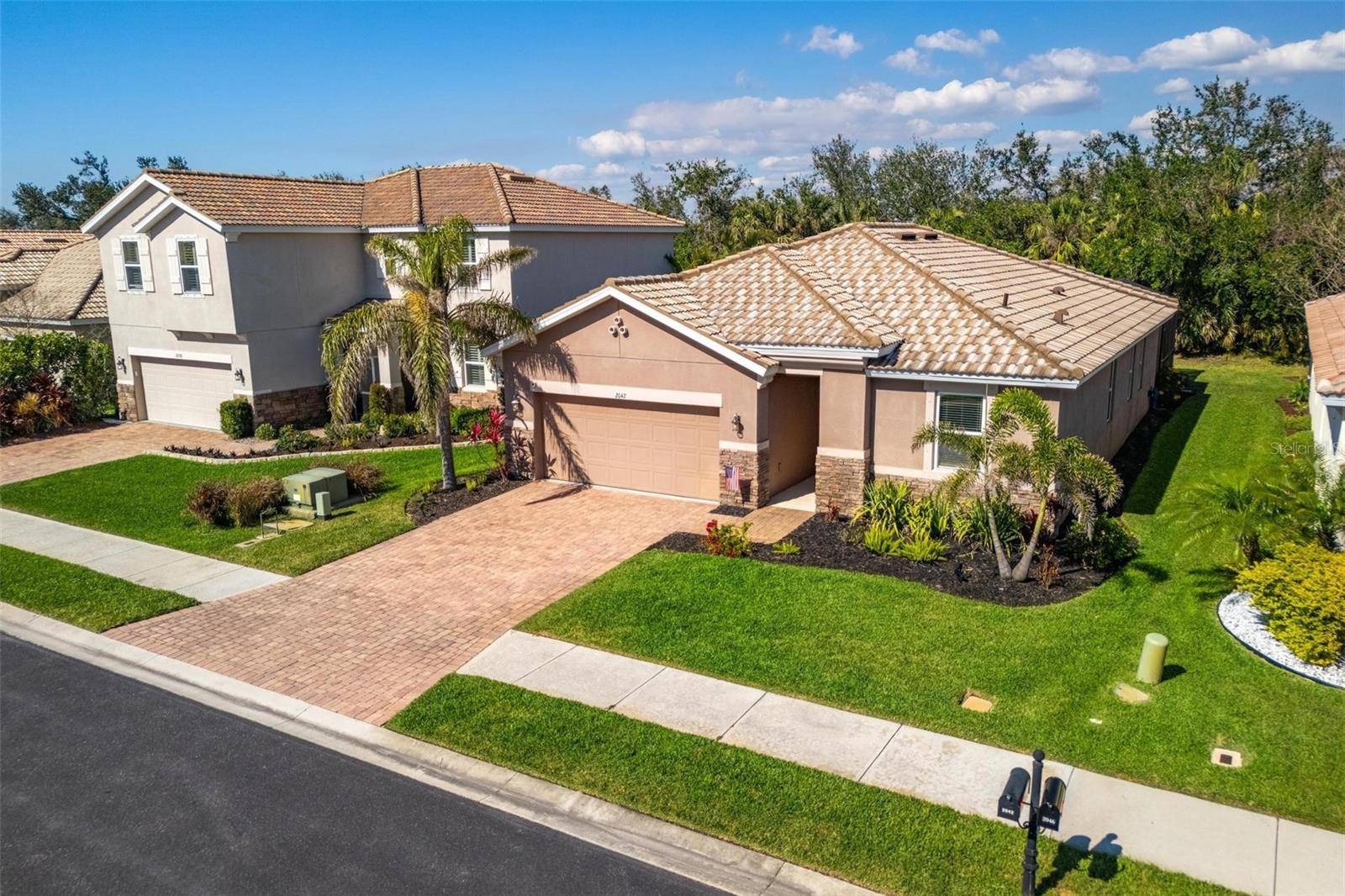 Venice, FL 34292,2042 MESIC HAMMOCK WAY