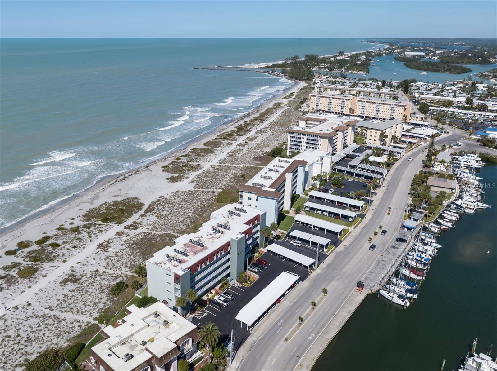 Venice, FL 34285,950 TARPON CENTER DR #506
