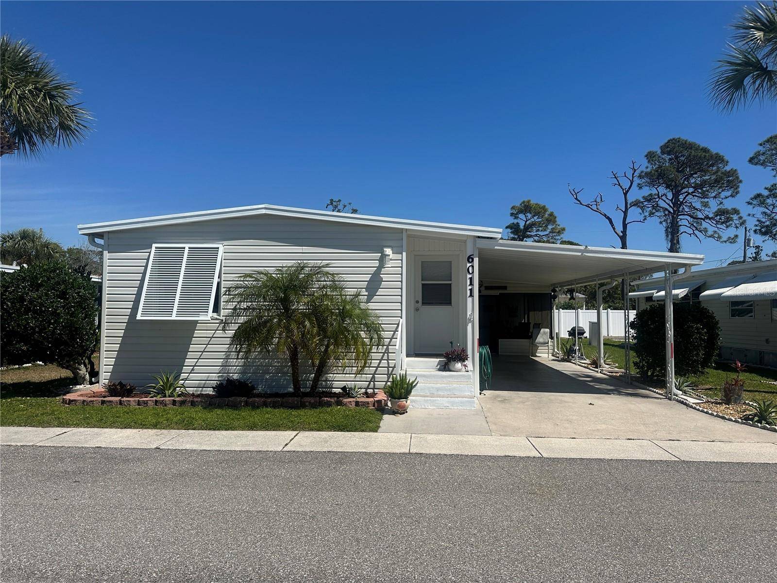 Venice, FL 34293,6011 PEONY RD