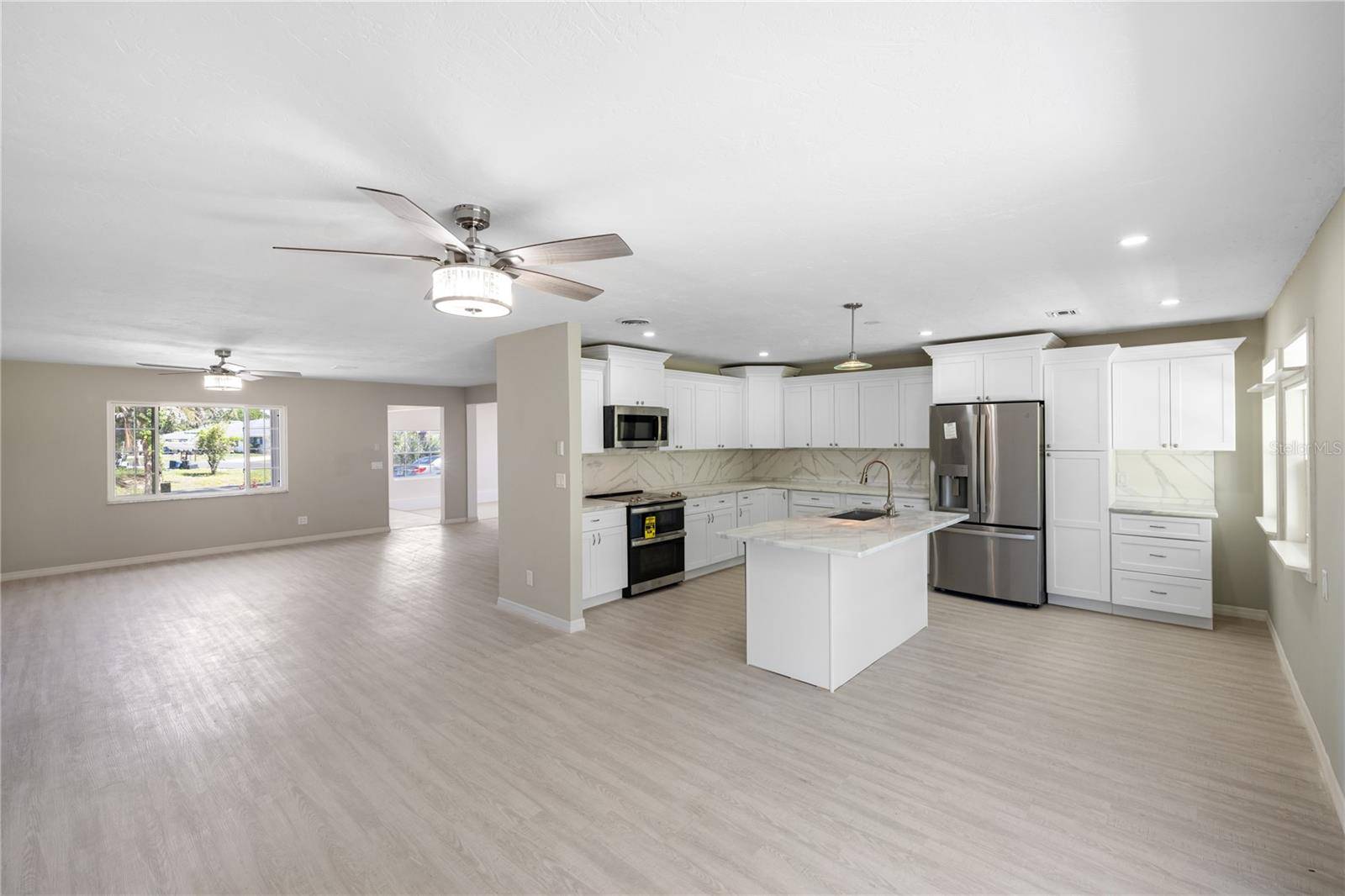 Venice, FL 34293,5992 OSPREY RD