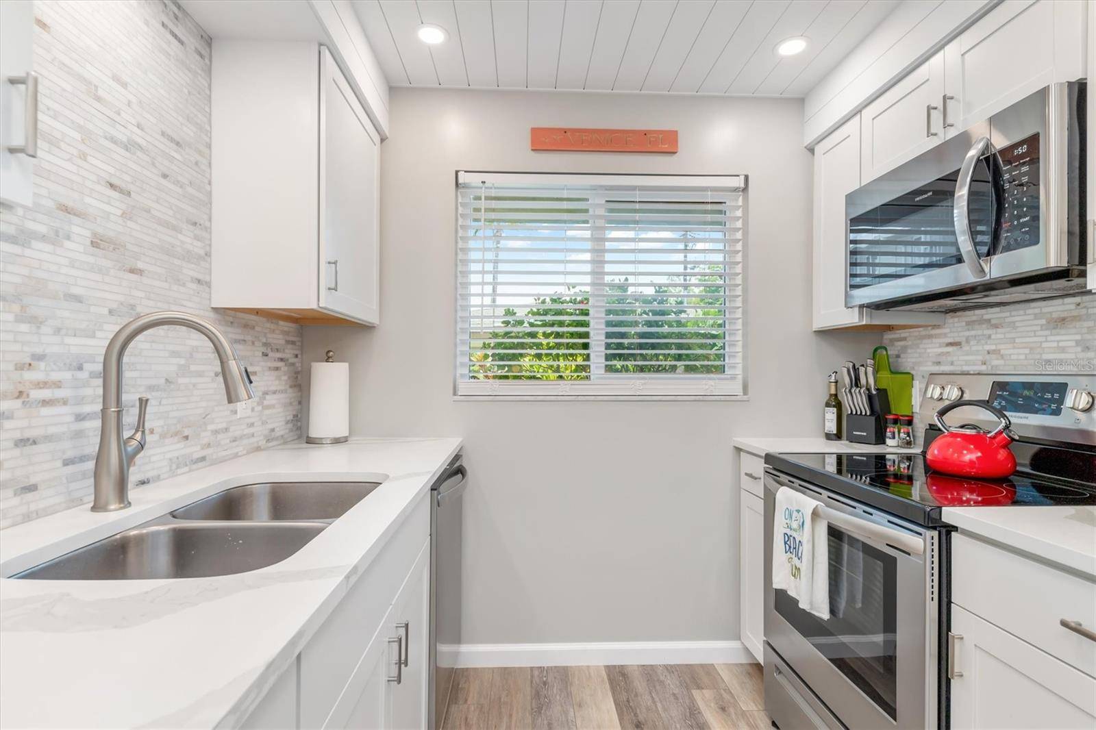 Venice, FL 34285,649 TAMIAMI TRL S #106