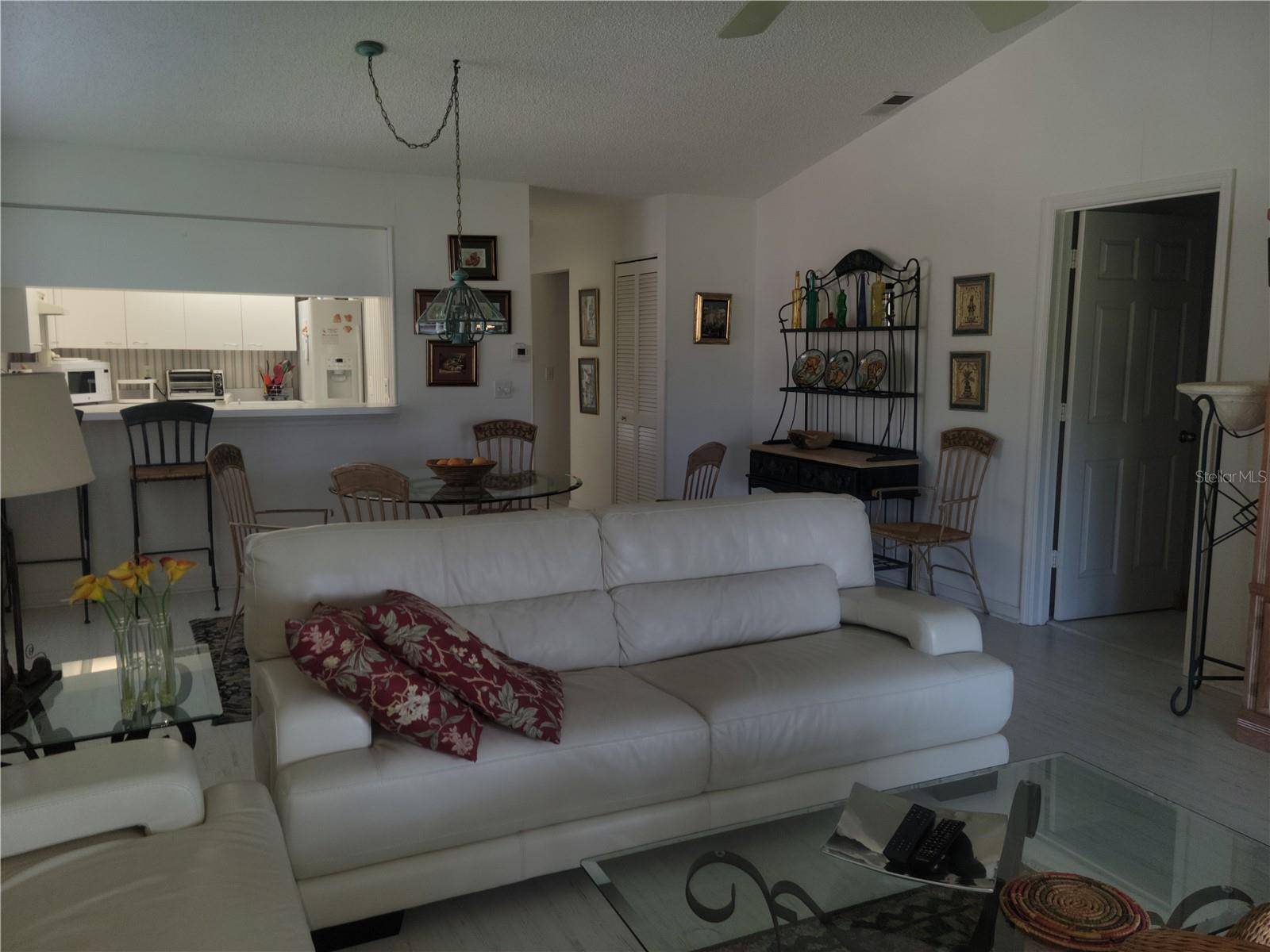 Venice, FL 34285,800 BIRD BAY DR W #206