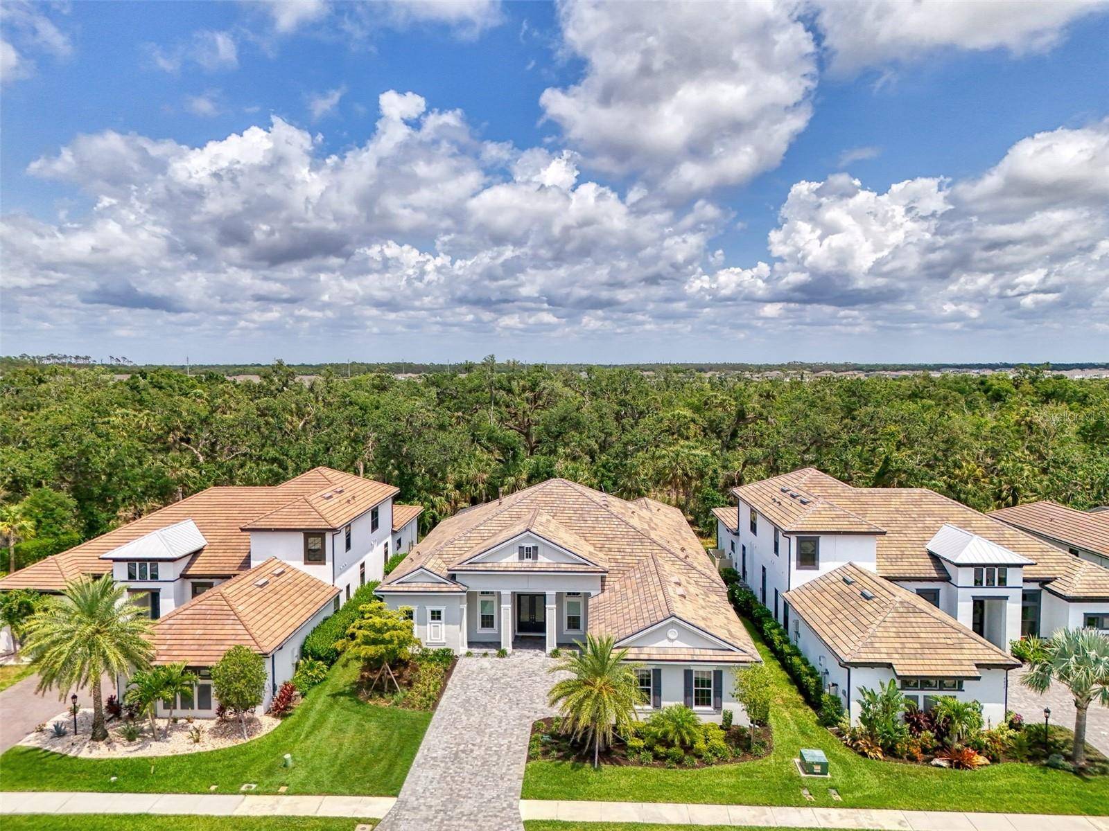 Sarasota, FL 34241,9048 LUNA LN