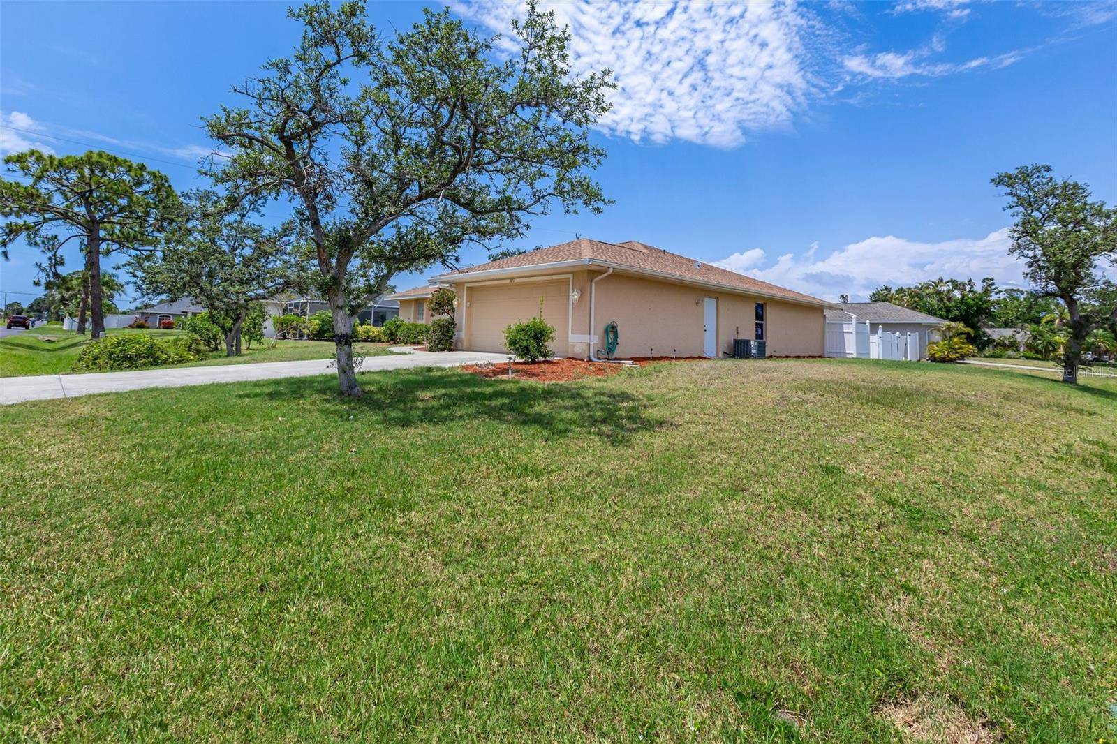 Venice, FL 34293,3851 STERLING RD