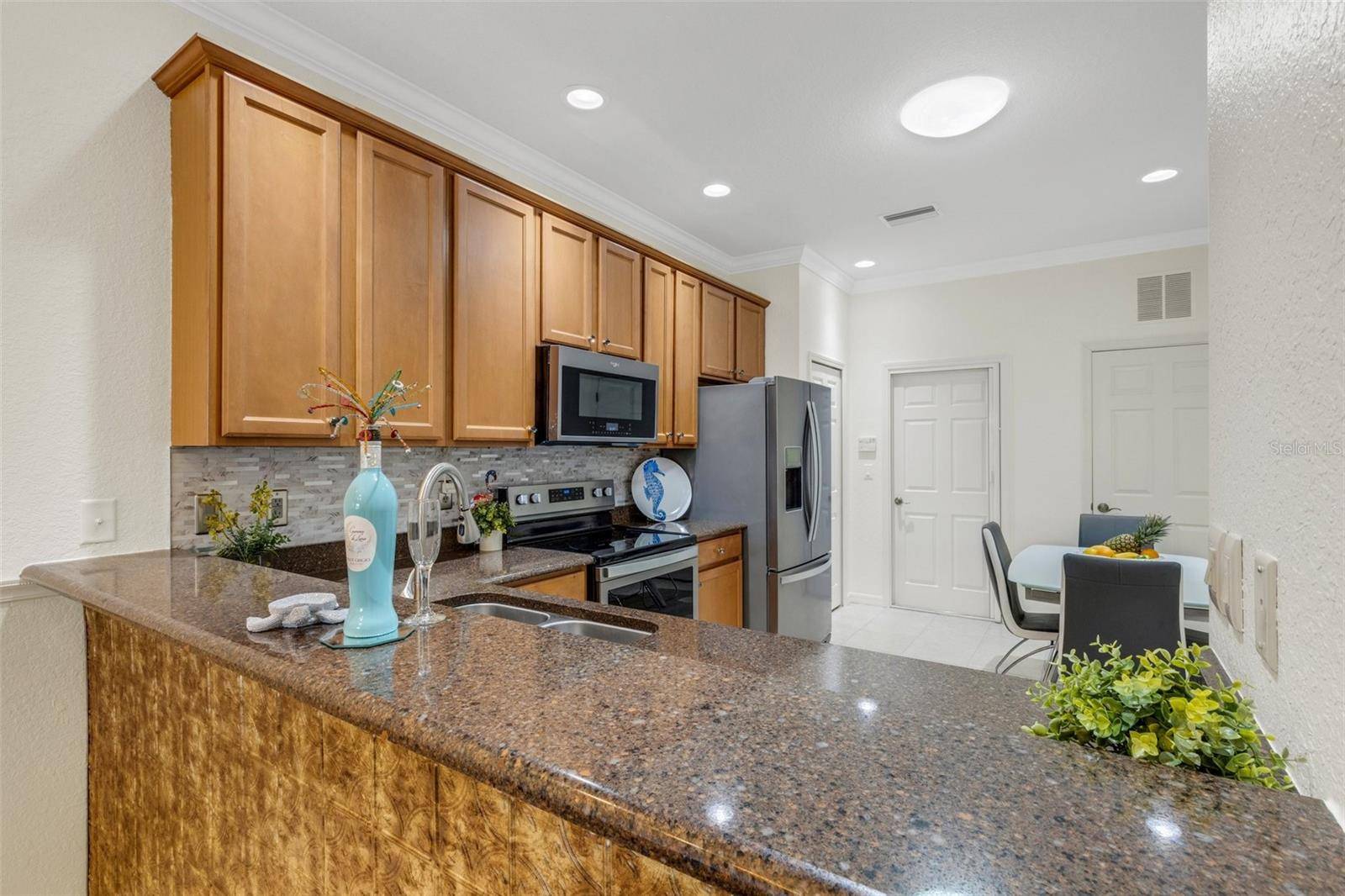 Venice, FL 34292,2104 BATELLO DR