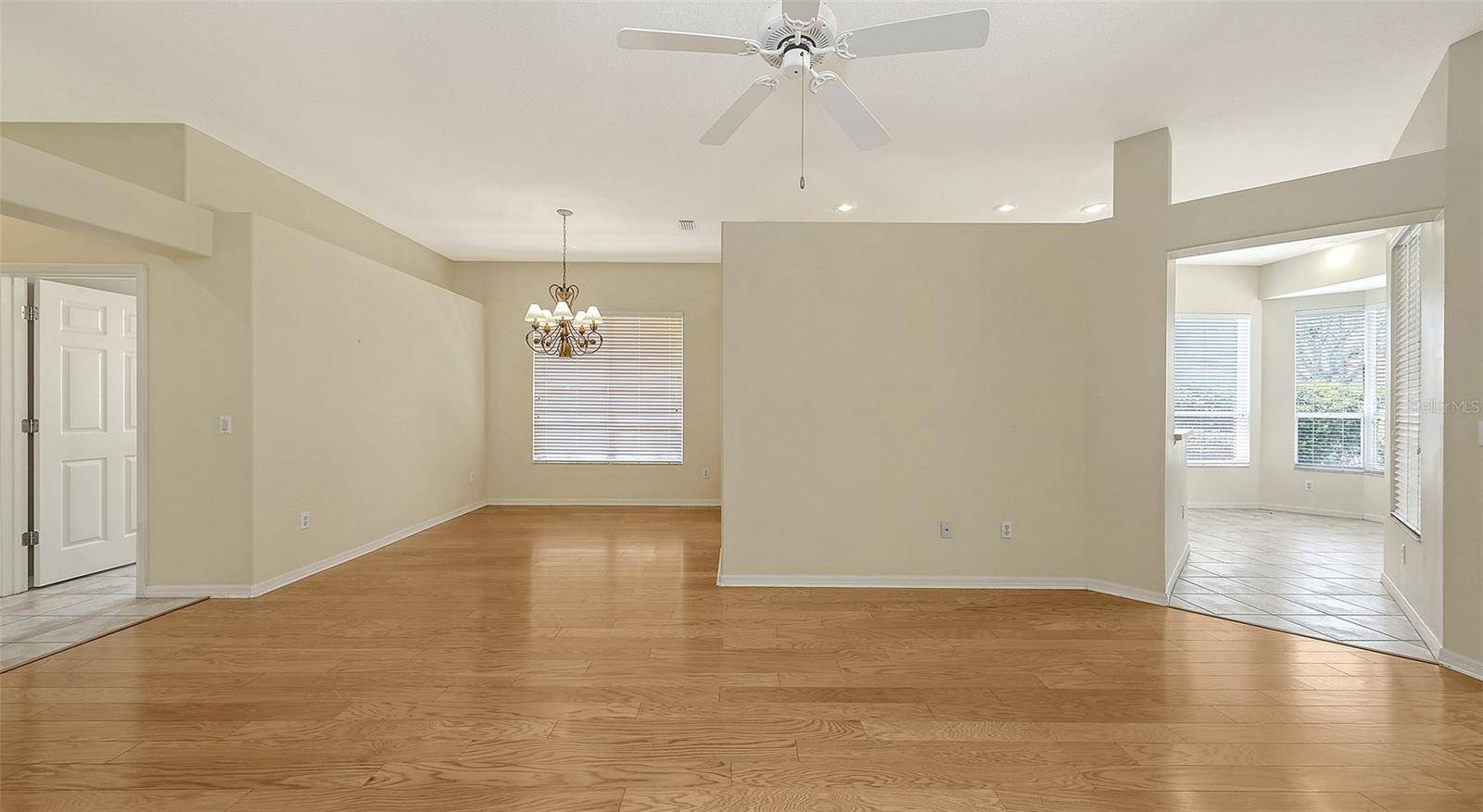 Venice, FL 34292,201 VESTAVIA DR