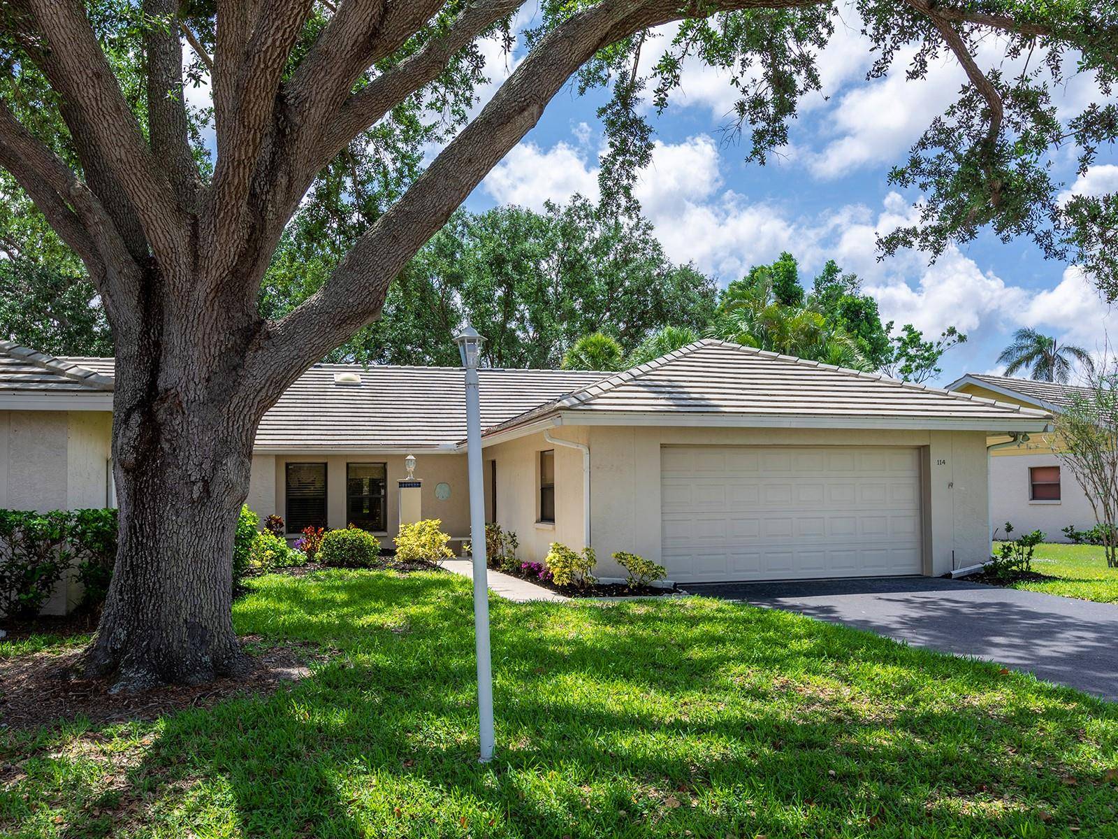 Venice, FL 34293,114 SOUTHAMPTON PL N #237