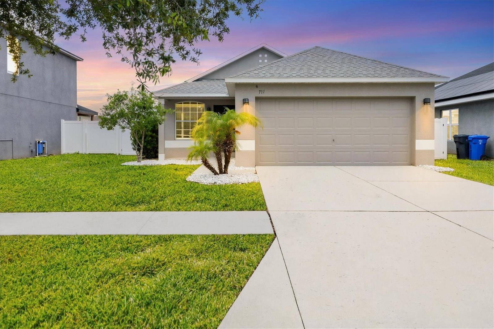 Ruskin, FL 33570,711 BRENTON LEAF DR