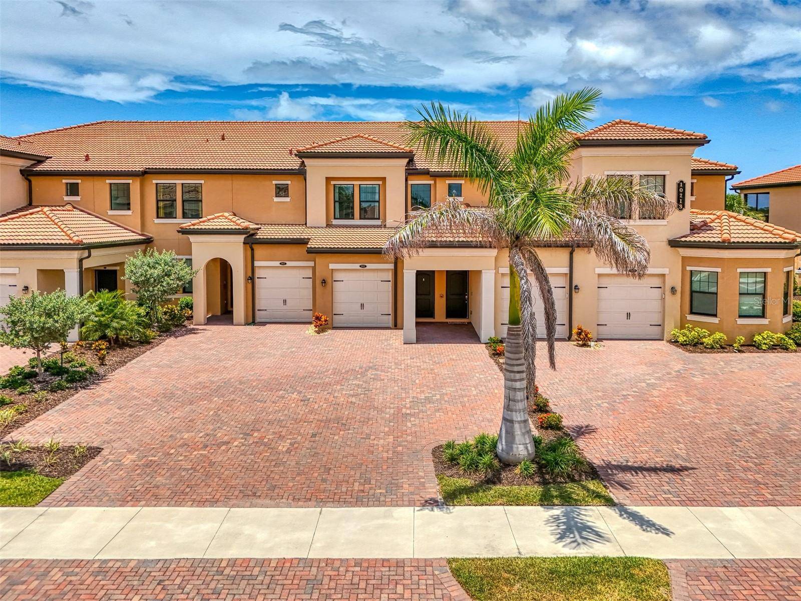 Venice, FL 34293,10213 STAGGERBUSH DR #202