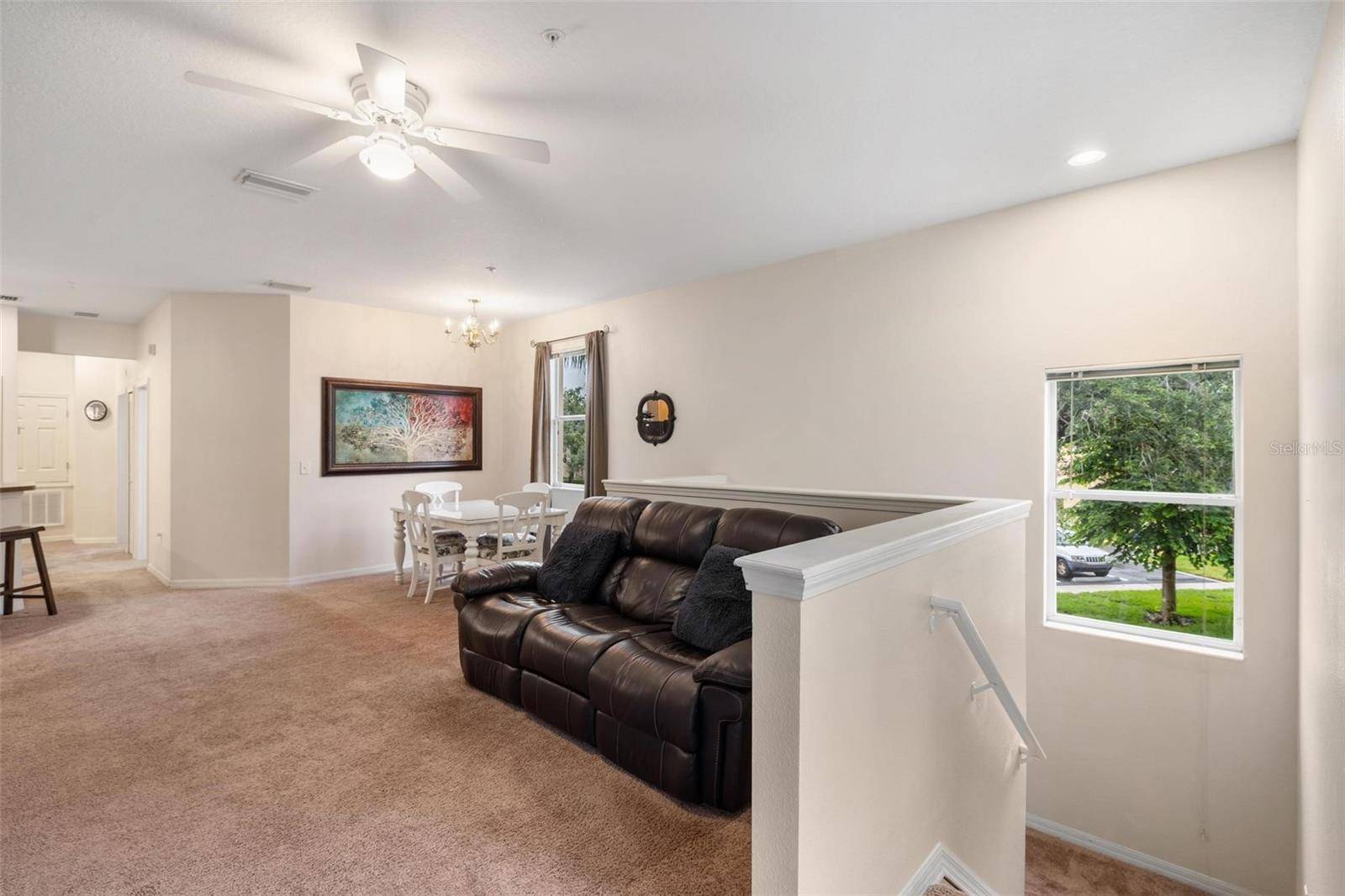 Sarasota, FL 34243,3613 PARKRIDGE CIR #11-201