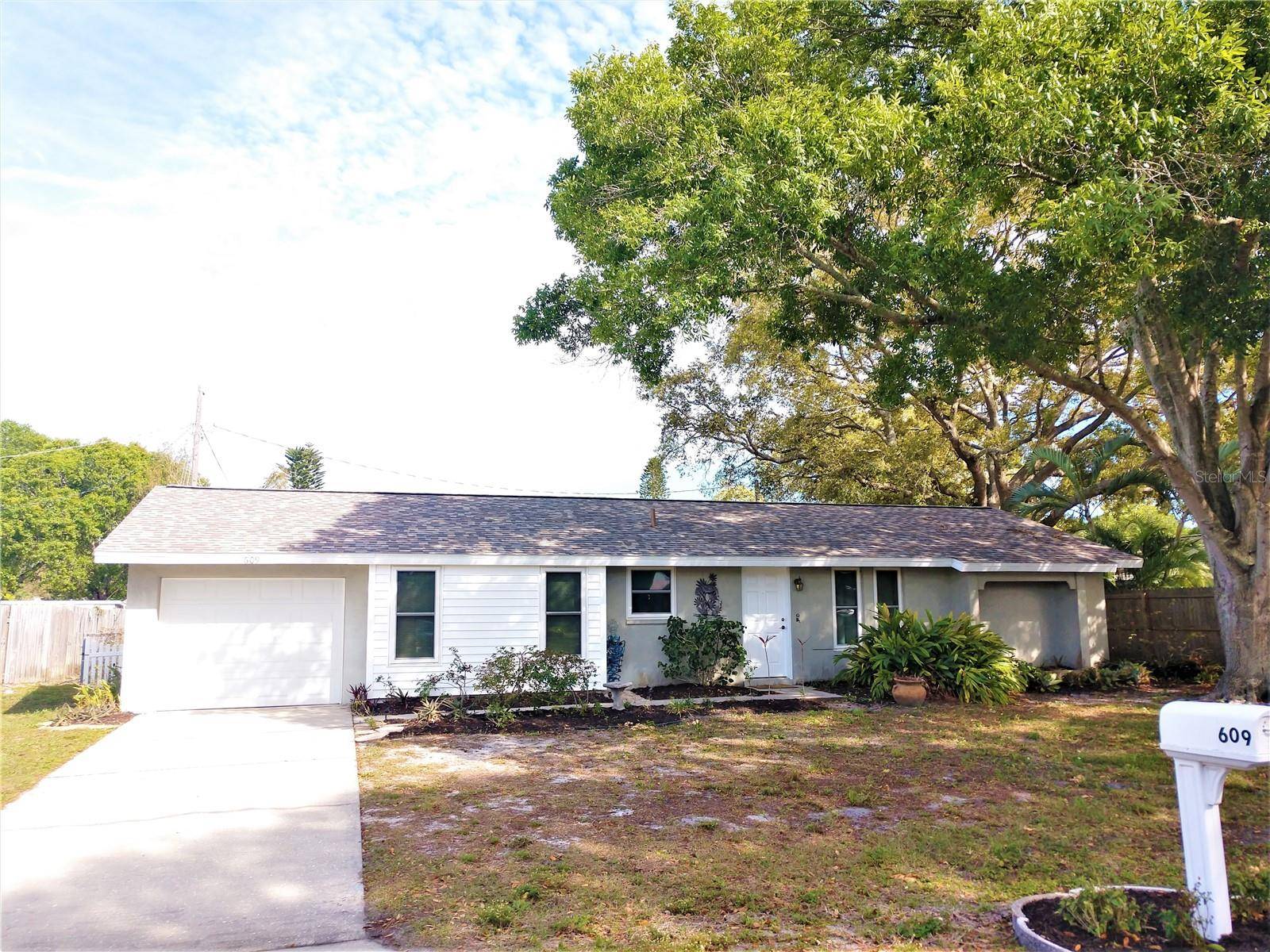 Venice, FL 34285,609 SCHOOL ST