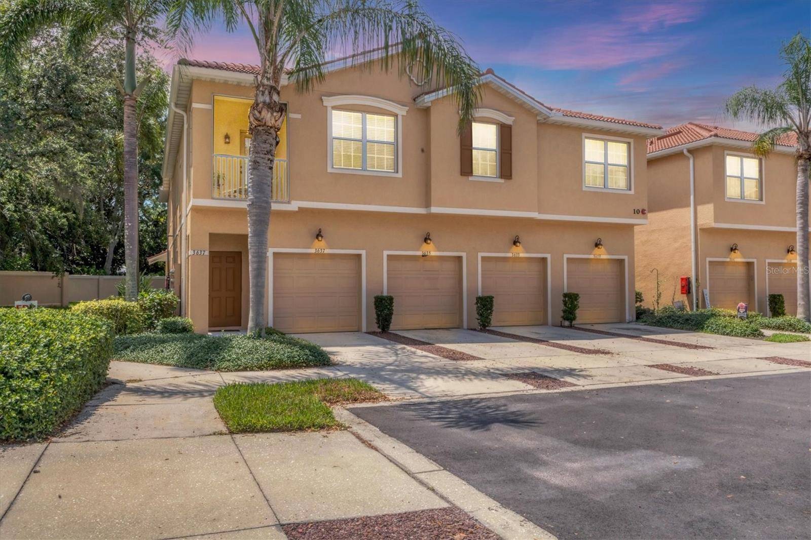 Sarasota, FL 34243,3633 PARKRIDGE CIR #10-201