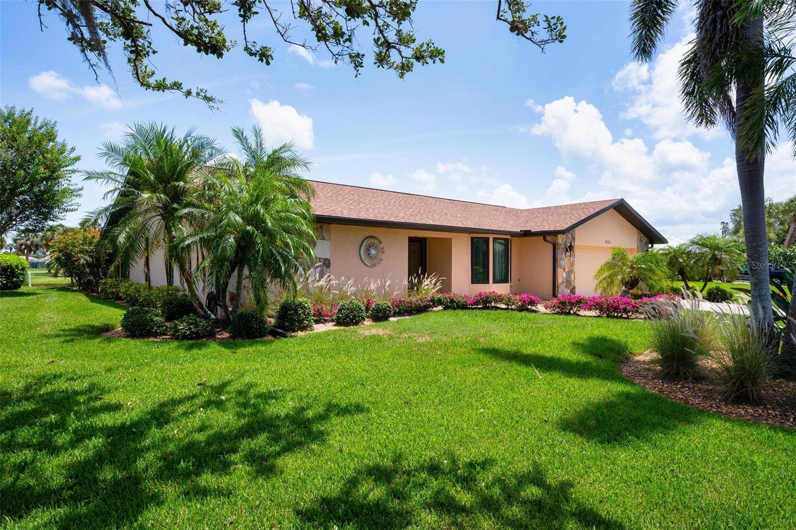 Venice, FL 34293,925 S DORAL LN