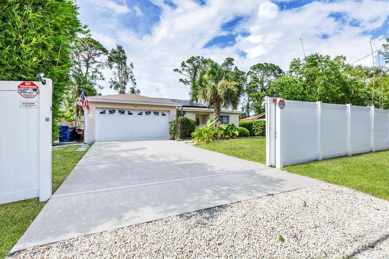 Sarasota, FL 34231,2445 APACHE ST