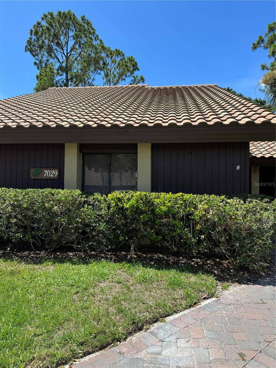 Sarasota, FL 34231,7029 S TAMIAMI TRL #K1