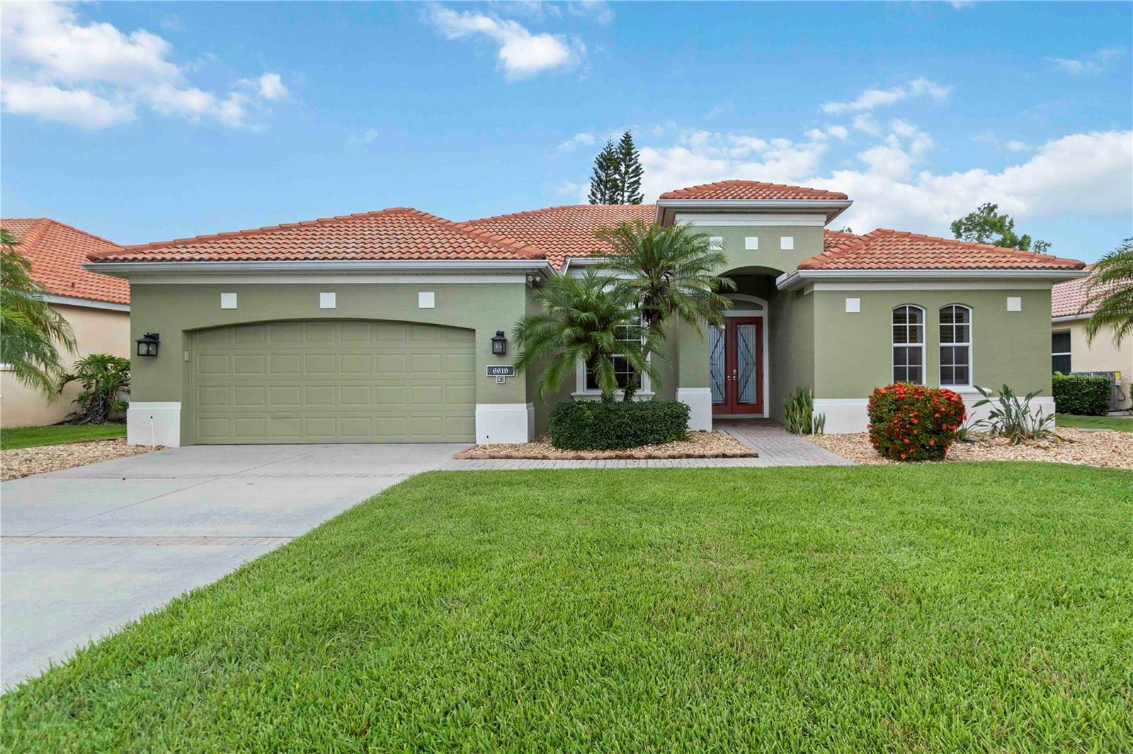 Bradenton, FL 34203,6619 PINEFEATHER CT