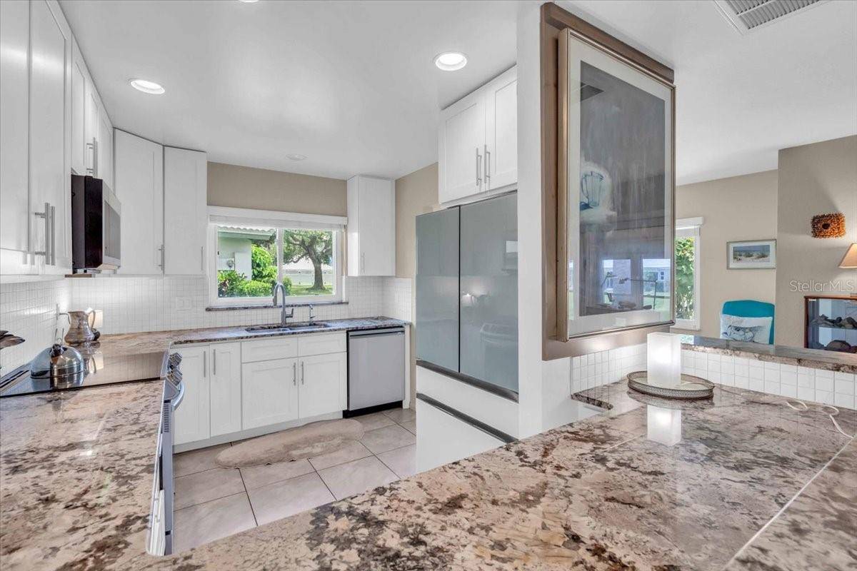 Englewood, FL 34223,16 OAKWOOD DR N #16