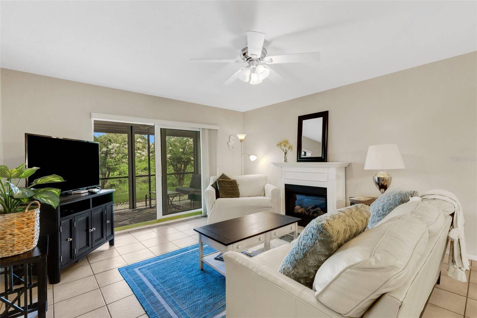 Venice, FL 34292,1100 CAPRI ISLES BLVD #215