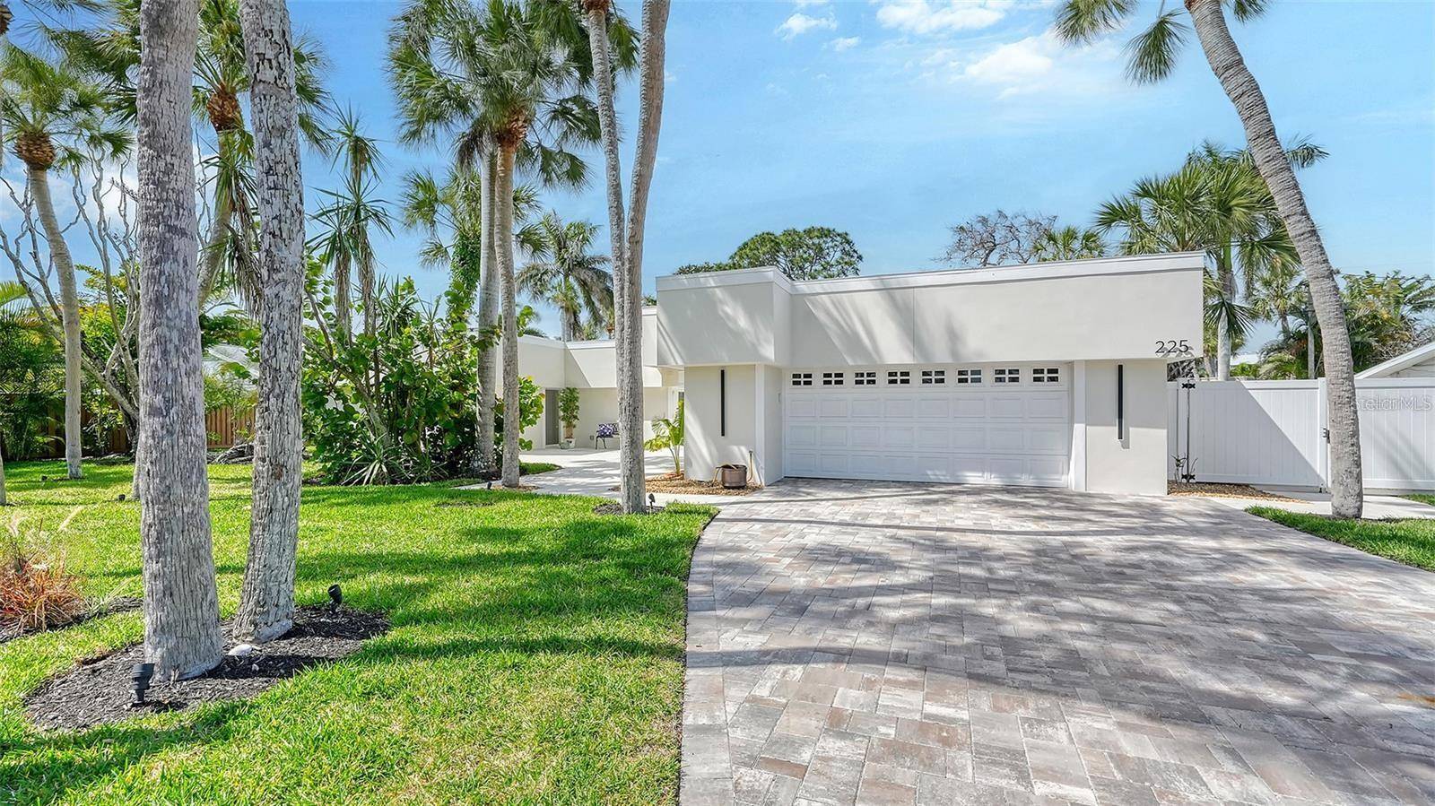 Sarasota, FL 34236,225 N BLVD OF THE PRESIDENTS
