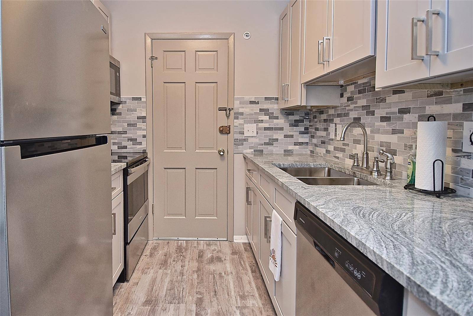 Venice, FL 34285,200 THE ESPLANADE N #C19