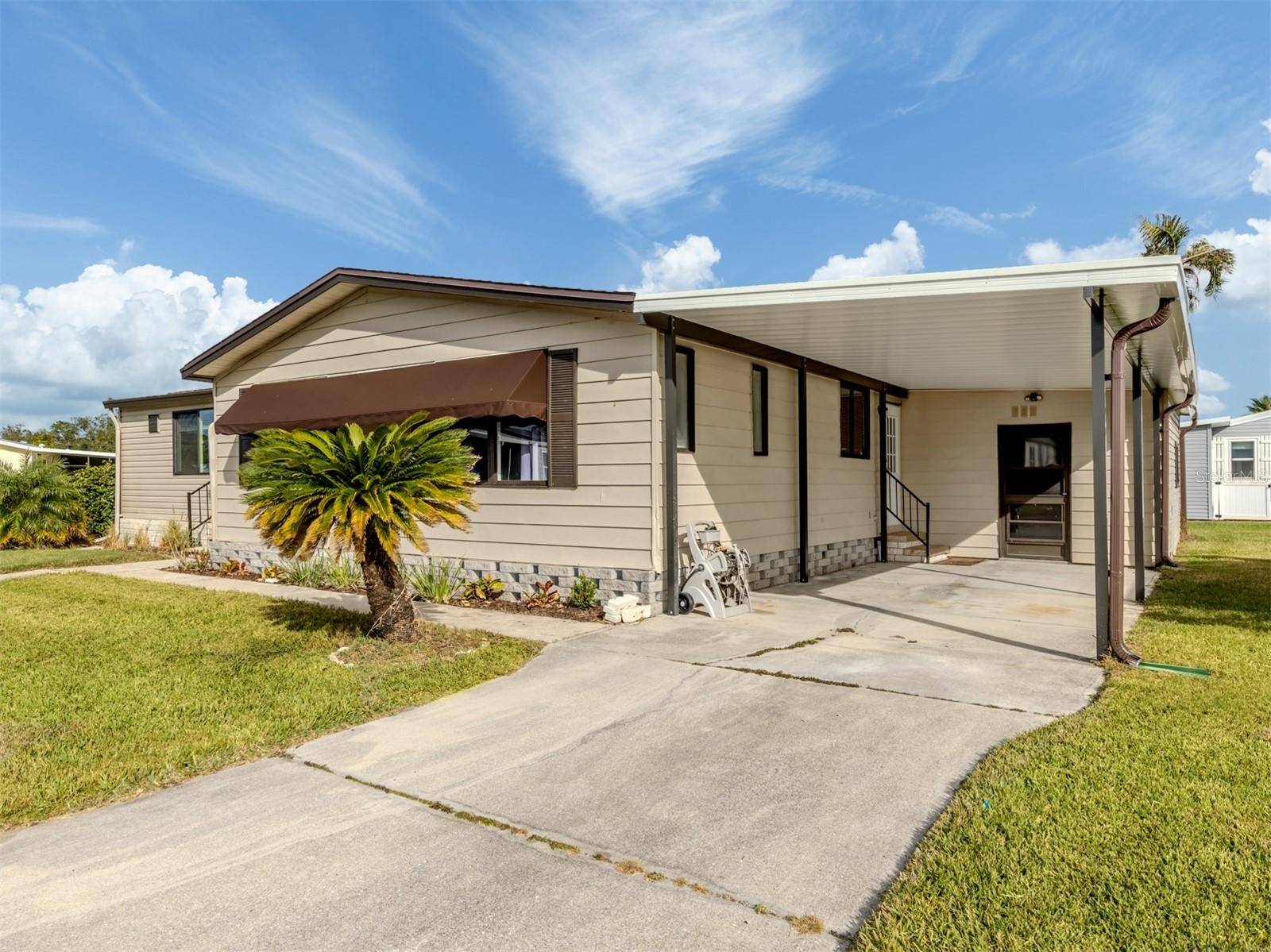 North Port, FL 34287,397 CATAMARAN CT