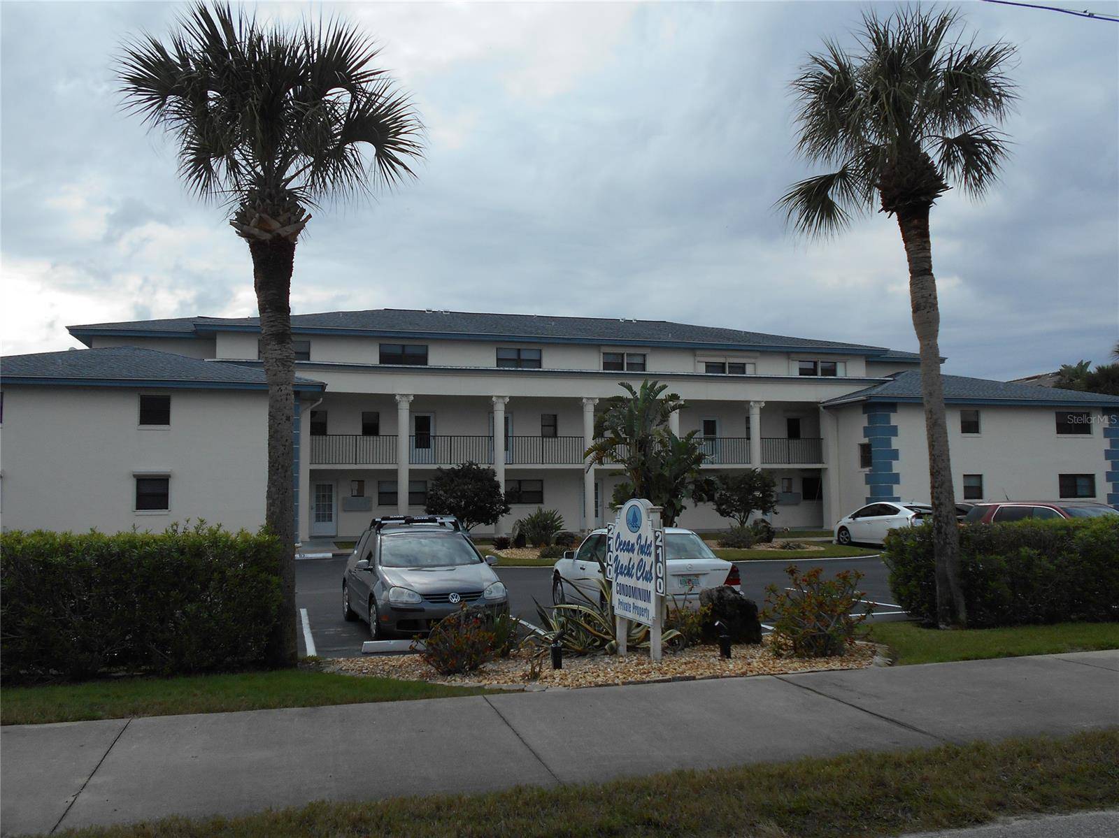 New Smyrna Beach, FL 32169,2100 N Peninsula AVE #305